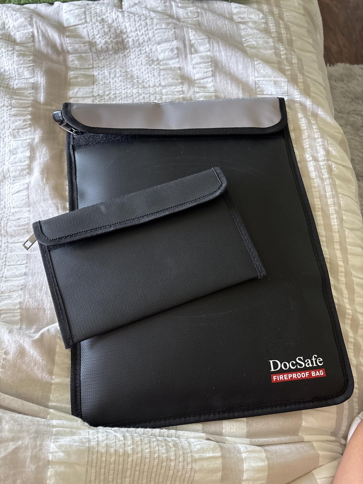 DocSafe Fireproof Document Bag (5200℉) with Fireproof Organizer Travel Case, Heat Insulated Fire & Water Resistant 8 Layers Safe Money Bag customer photo 1