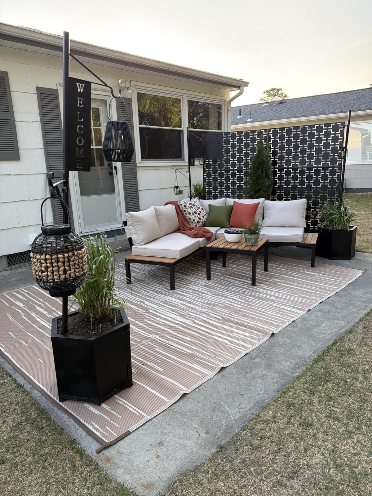 6FT Metal Privacy Screen Outdoor - Decorative Laser Cut Privacy Fence Panel for Patio, Deck & Garden, Rustproof Steel Privacy Divider, Modern Geometric Design, Freestanding Outdoor Privacy Screen customer photo 1