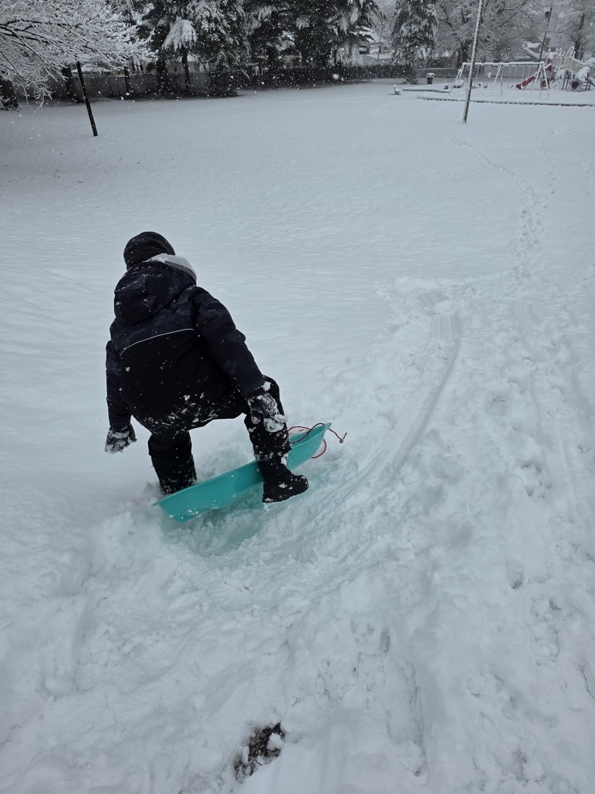 Retrospec Retrorider Plastic Snow Sled - Toboggan Style with Pull Rope, Cold-Resistant Coating, and Hard Bottom for Smooth Downhill Rides - Available for Kids and Adults customer photo 2