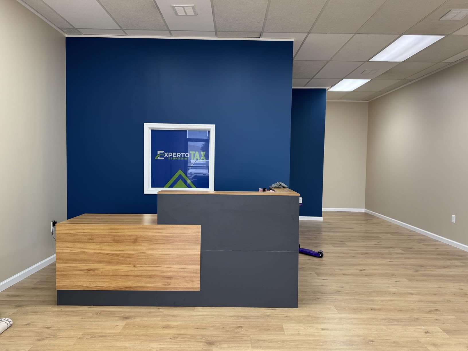 L-Shaped Reception Desk with Lockable Drawers, Adjustable File Cabinet & Keyboard Tray, Modern Front Counter for Office, Salon, or Lobby customer photo 2
