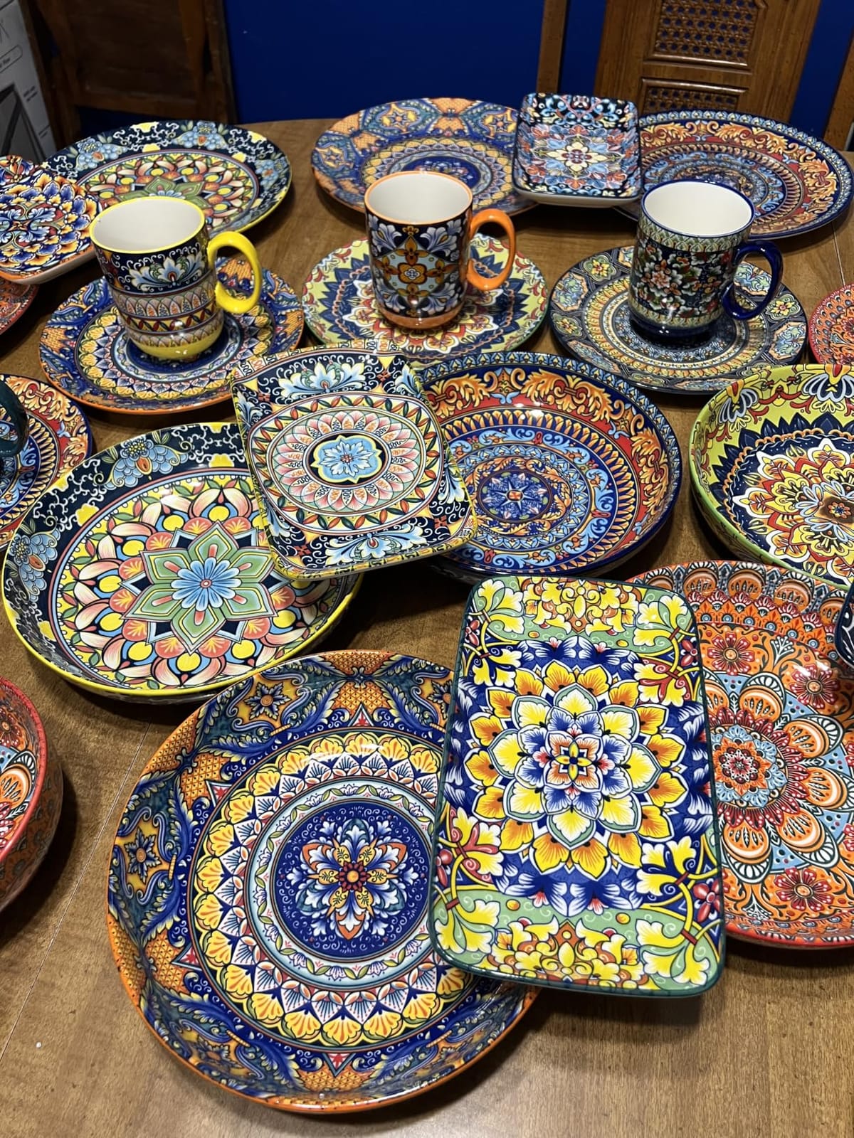 vancasso 24-Piece Dinnerware Sets,Plates & Bowls Sets Service for 6, Bohemian Porcelain Dishes Set for 6, Kitchen Dinner Set,Microwave & Dishwasher Safe, Scratch Resistant,Series KRVI customer photo 2