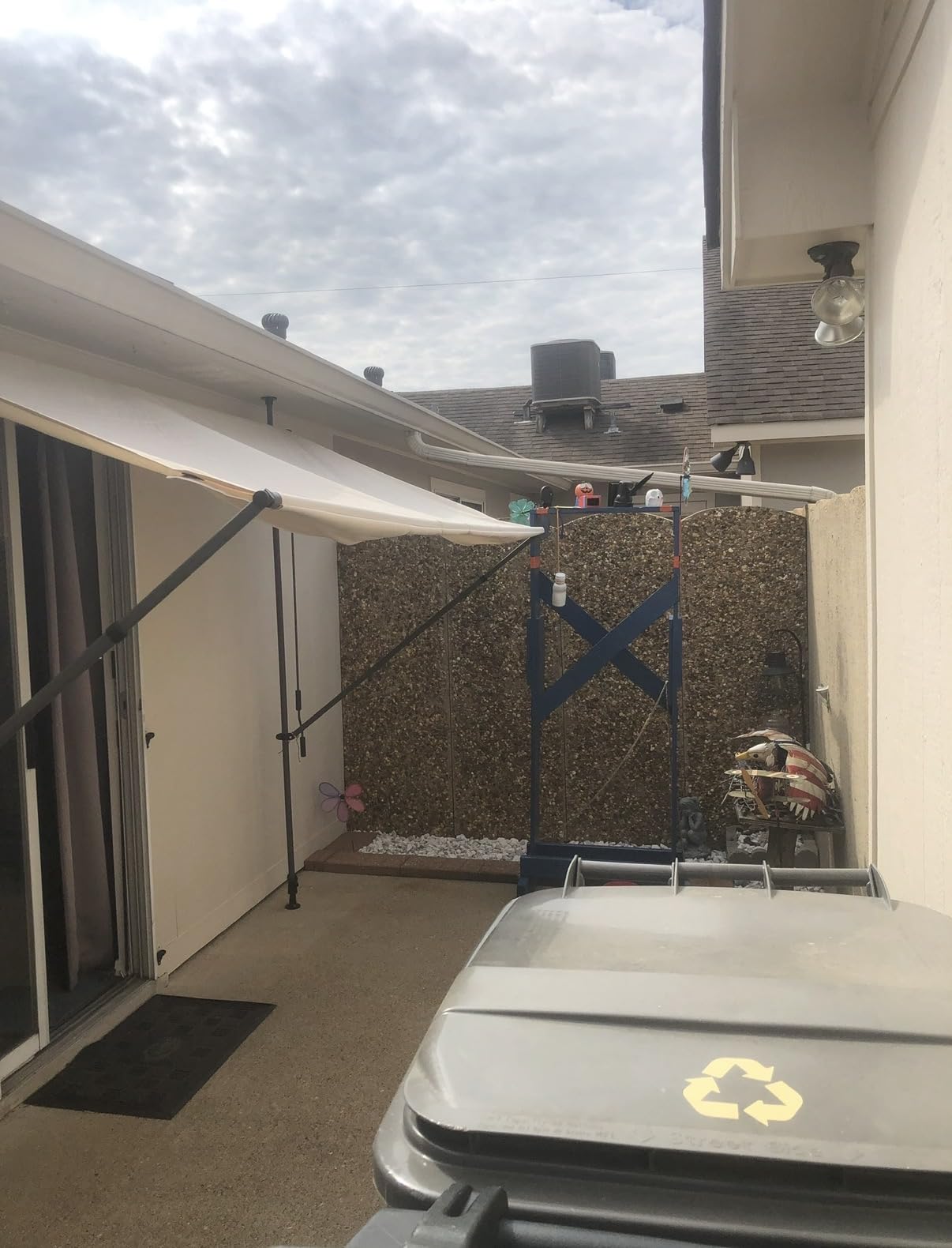 HOMEDEMO Manual Retractable Awning, 79