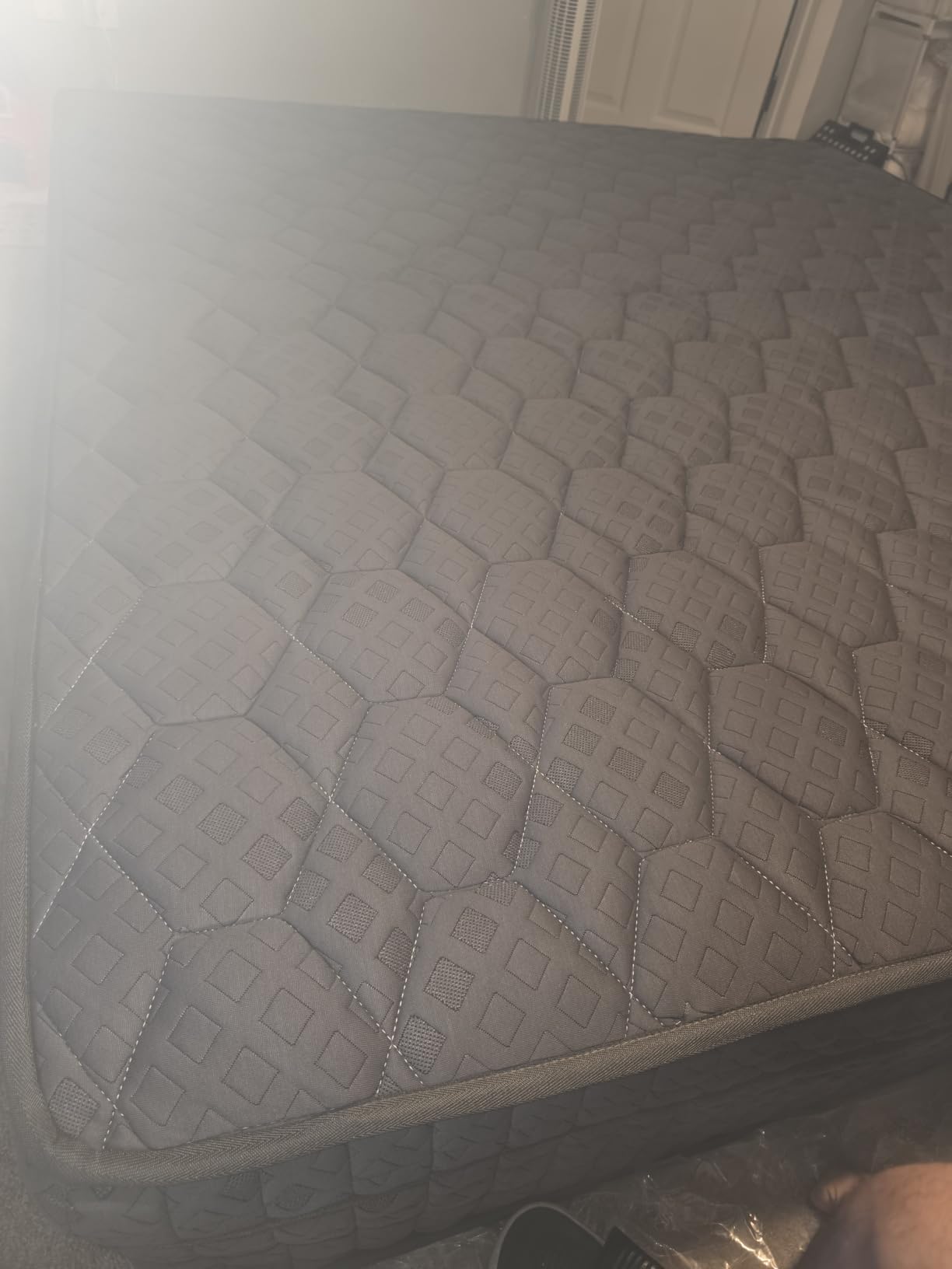 14 inch Medium Firm Mattress Queen, Hybrid Mattress with Back and Lumbar Hip Support, Fiberglass Free, 365 Nights Trial, 10 Years Warranty customer photo 1