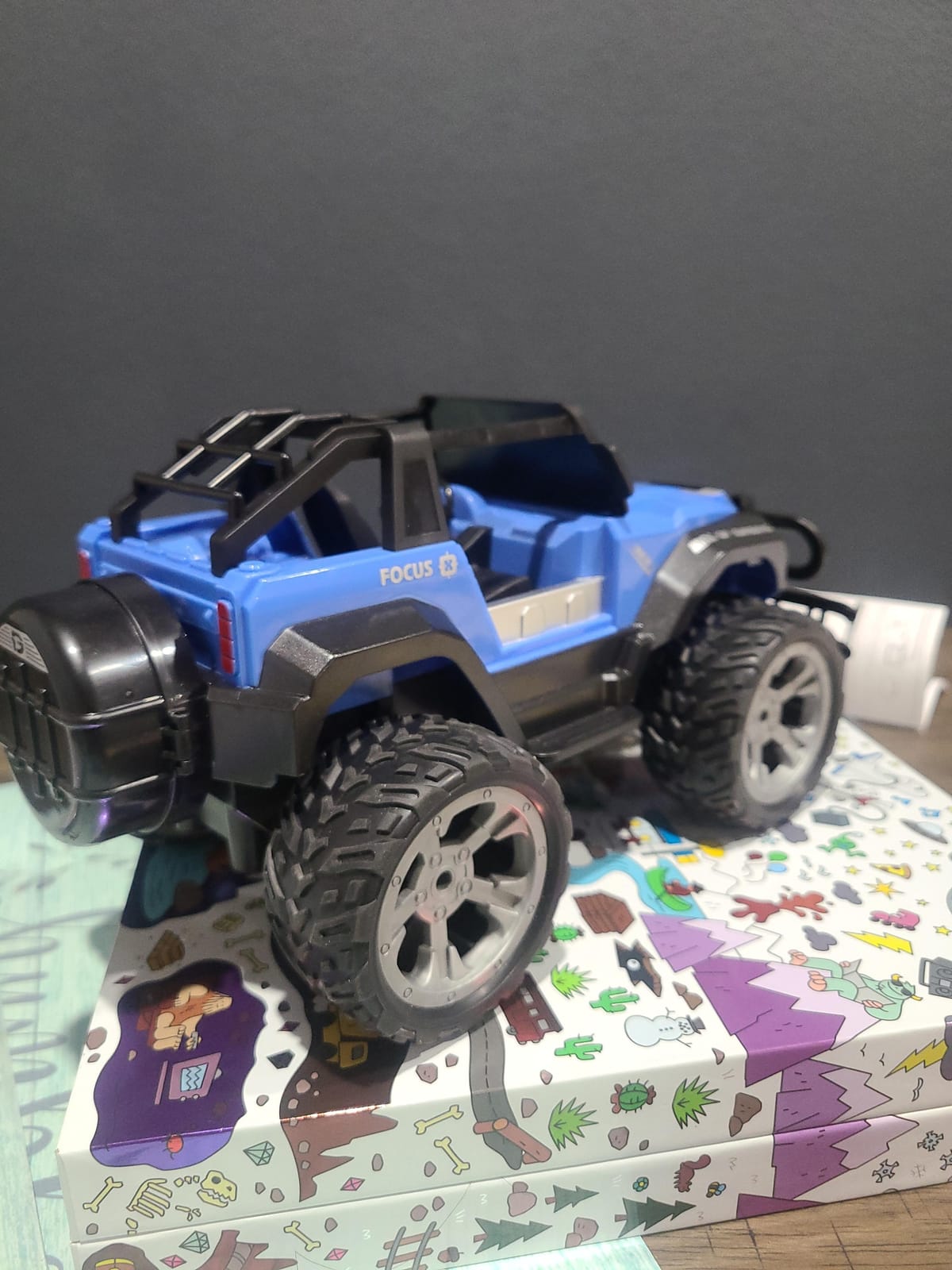 DEERC DE125 1:14 RC Car for Kids,4WD Remote Control Off-Road Monster Truck | RC Rock Crawler with Mist Spray,Metal Shell, LED Lights, 2.4GHz All-Terrain Car, 2 Batteries, Gifts for Beginners and boys customer photo 2