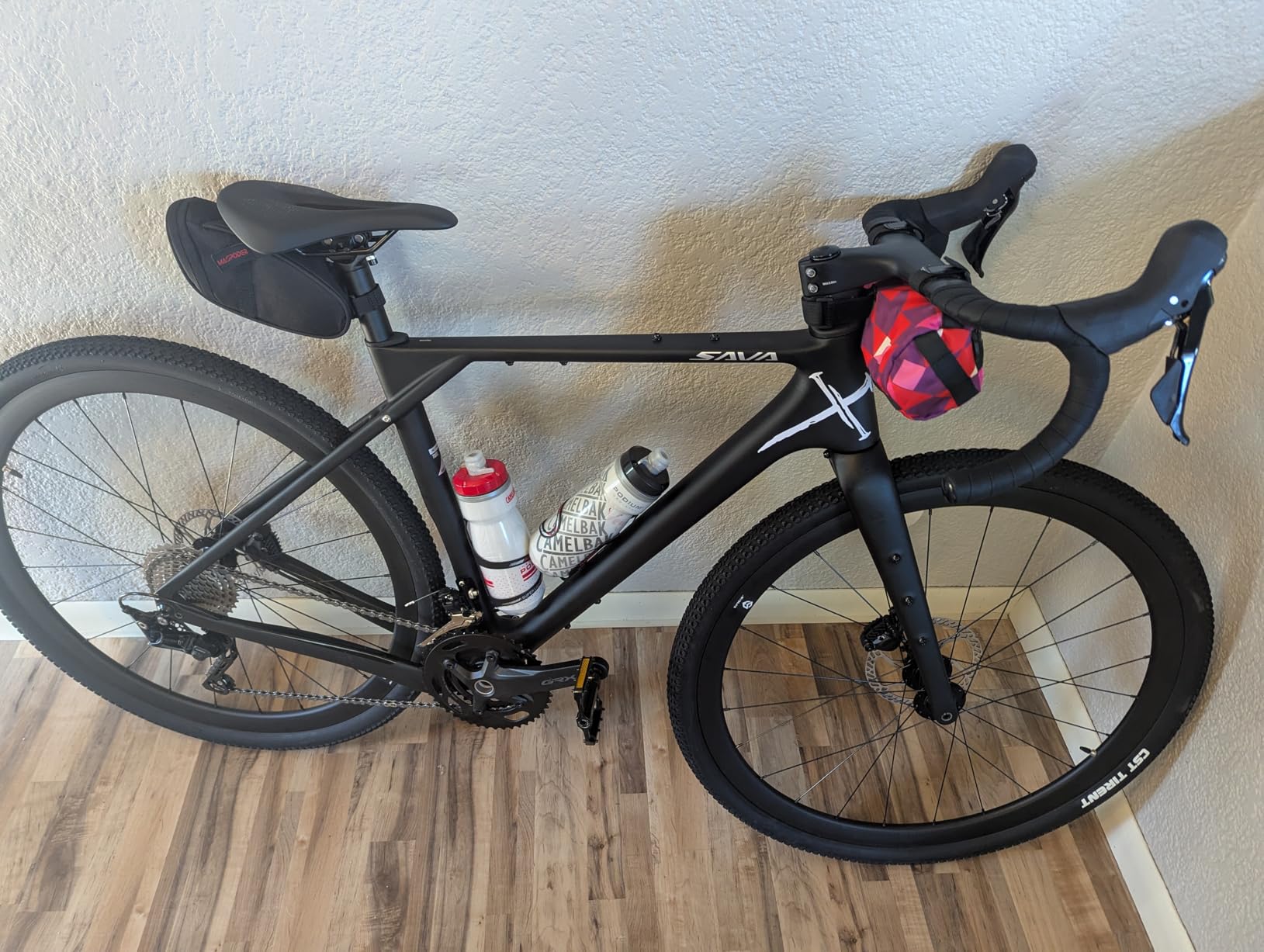 SAVADECK Carbon Gravel Bike - T800 Carbon Frame & Fork, Shimano GRX400 20-Speed Groupset, Hydraulic Disc Brakes customer photo 2