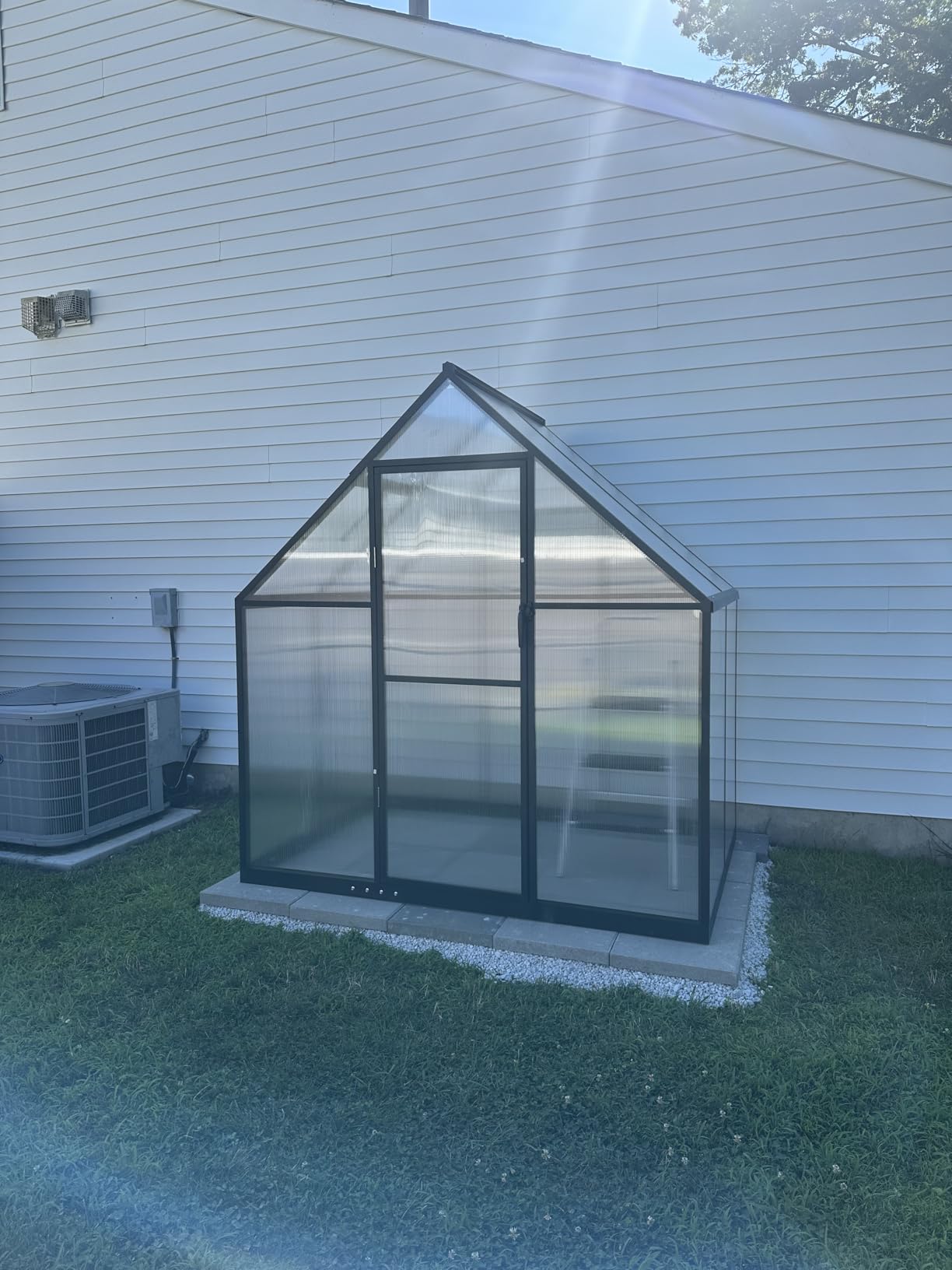 6x10FT Greenhouse with Hygrometer, Windproof Warm Plant Green Houses | Polycarbonate Green House with UV Protection, Heavy Duty Greenhouse with Aluminum Frame, Roof Vent & Quick-Install Design customer photo 1