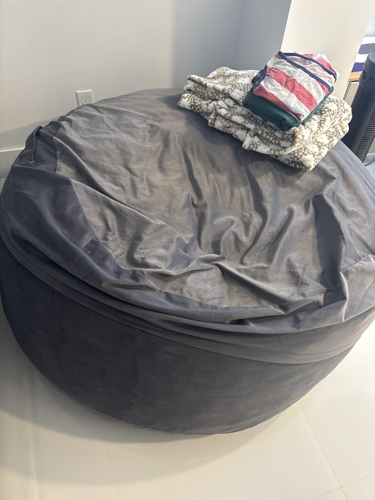 DUMOS 4FT Bean Bag Chair Beanbag for Adults and Kids Oversized Lazy Sofa Living Room Furniture with Removable Washable Cover Giant Comfy Gaming Chair Round Couch for Bedroom Dorm, Grey customer photo 2