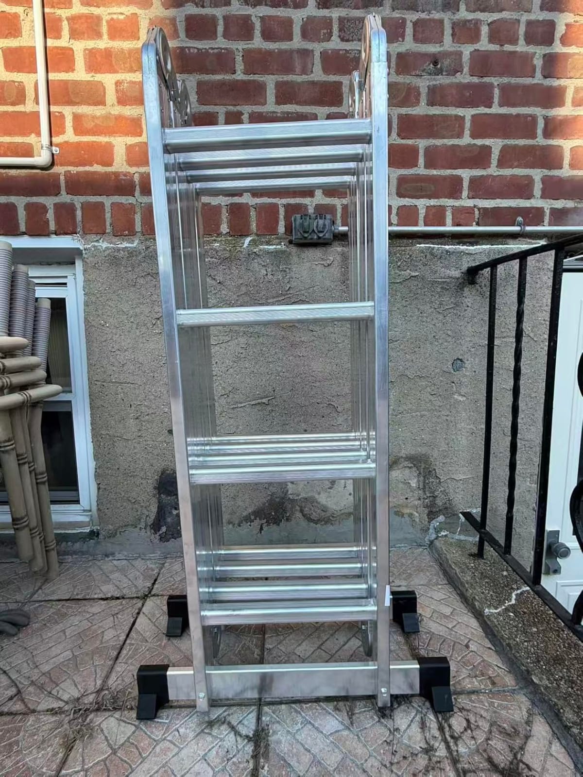 7-in-1 Folding Ladder, Multi-Purpose 15 FT Aluminum Alloy Ladder with Non-Slip Feet, Safety Locking & Heavy Duty Frame, Indoor & Outdoor Lightweight Extension Ladder, 330 LBS Capacity customer photo 1