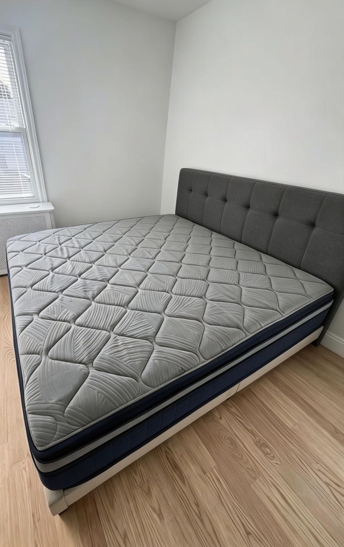 Sweetnight CoolNest 14 Inch Queen Mattress, Hybrid Queen Size Mattresses with DuoSense Pillow Top & Memory Foam for Feels up to 8° Cooler, Medium Firm Mattress Pressure Relief CertiPUR-US Certified customer photo 2