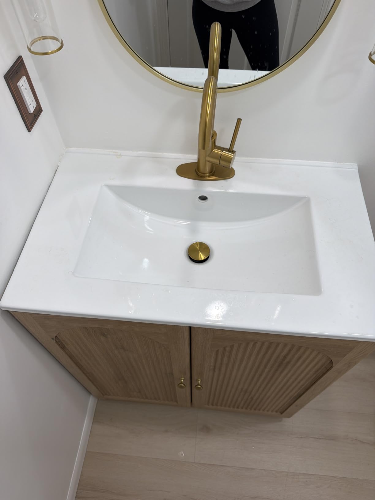 IFBUY 30 Inch Arched Bathroom Vanity with Sink, Fluted Design, Natural Oak | Modern Bathroom Vanity Cabinet w/Adjustable Storage Shelf, Freestanding Single Bathroom Vanity w/Ceramic Basin, Space-Saving customer photo 1