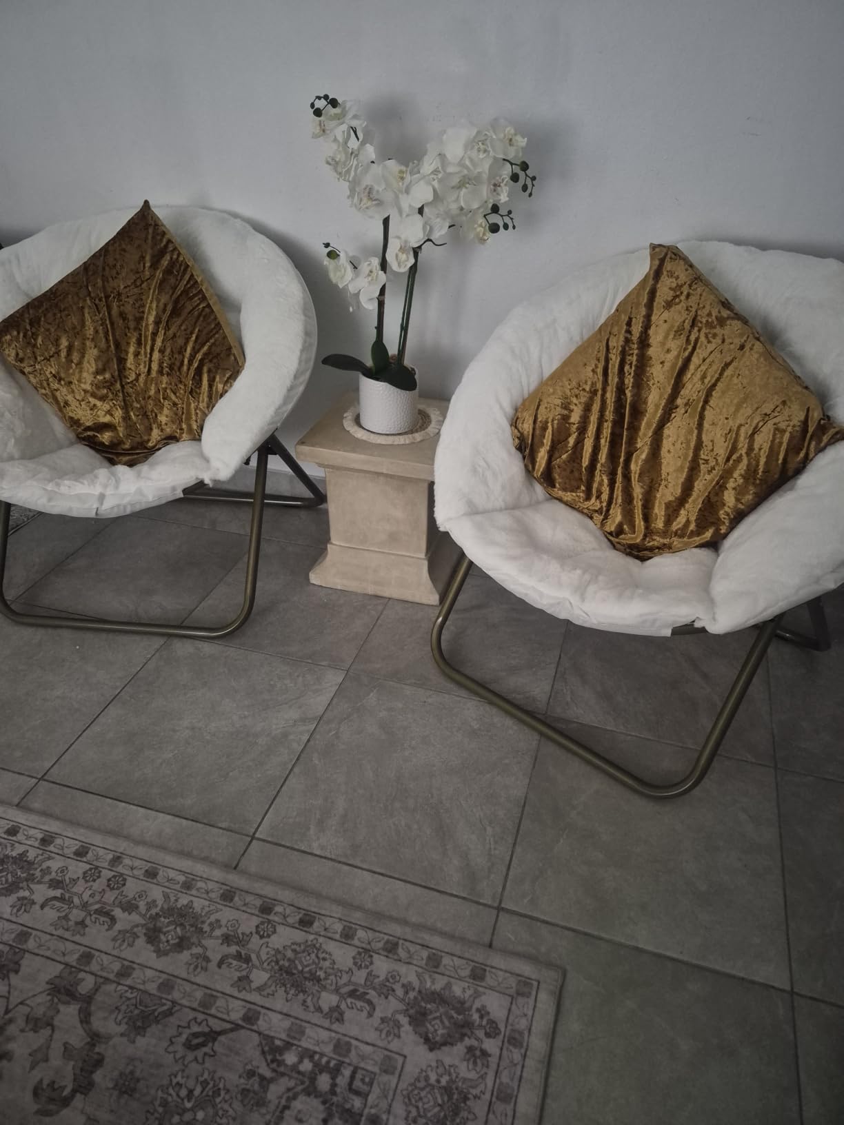 Simple Deluxe Saucer Chair, Round Foldable Reading Chairs, X-Large Size Cozy Papasan Chair, Comfy Furry Padded Moon Chair, Round Dorm Chairs for Bedroom Living Room, White customer photo 2