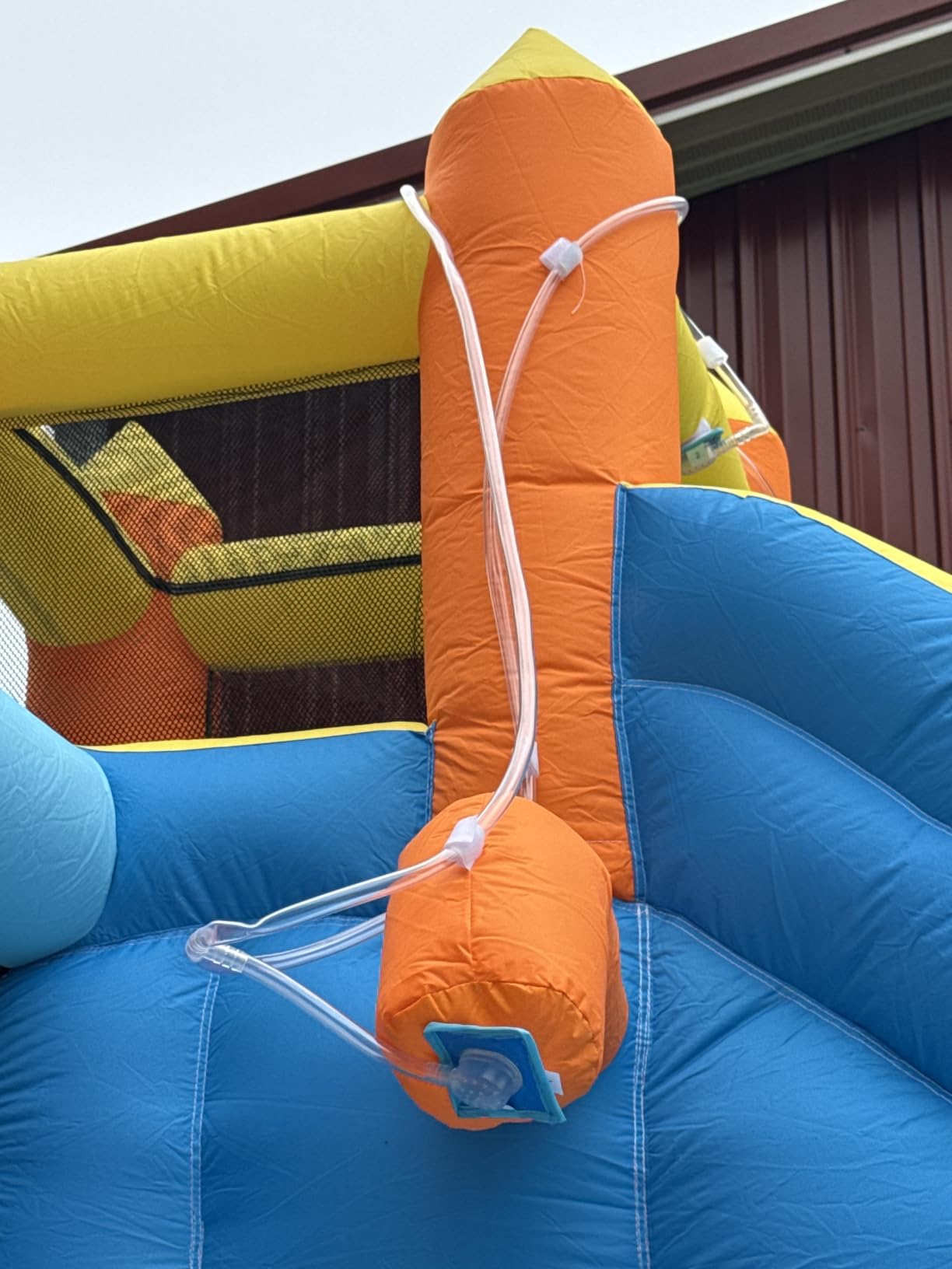 FINCOME Inflatable Water Slide, Bounce House with 2 Slide for Kids, Inflatable Waterslide Park with Splash Pool, Basketball Hoop, Ball Shooting & Water Cannon for Backyard, Outdoor, Indoor customer photo 1