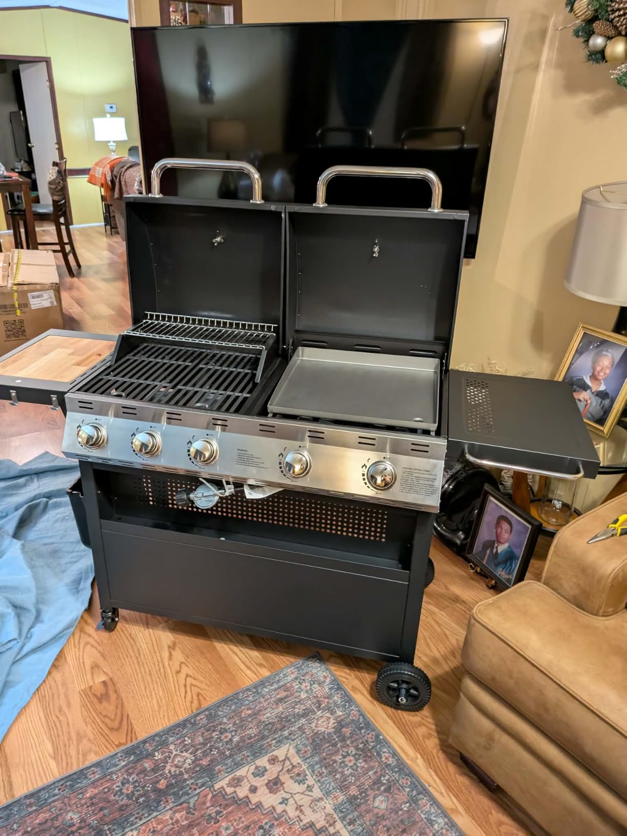 Aoxun 4-Burner Propane Gas Grill with Side Burner, 49000 BTU Gas Grill | Stainless Steel Construction, Heavy-Duty Cooking Grates, Side Shelves, for Patio Backyard Camping, Black and Silvery customer photo 1