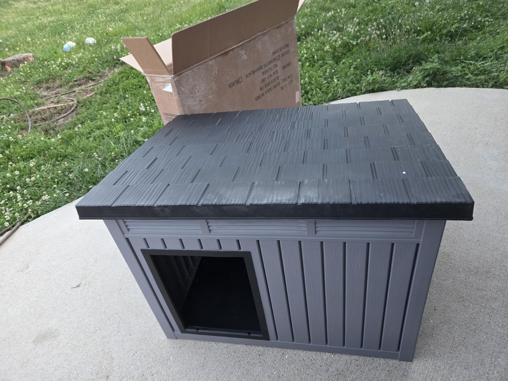 Large Chicken Coop with Hydraulic Air Rod, Resin Duck Coop with Elevated Floor and Air Vents, Backyard Poultry Pet Shelter with Weatherproof Openable Roof customer photo 2