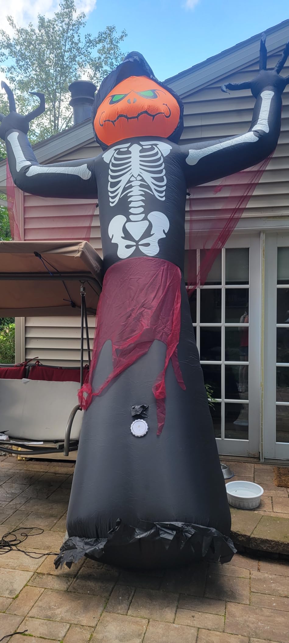 Elegear 12FT Grim Reaper Skeleton Halloween Inflatable Blow Up with PIR Motion-Activated Screaming customer photo 2