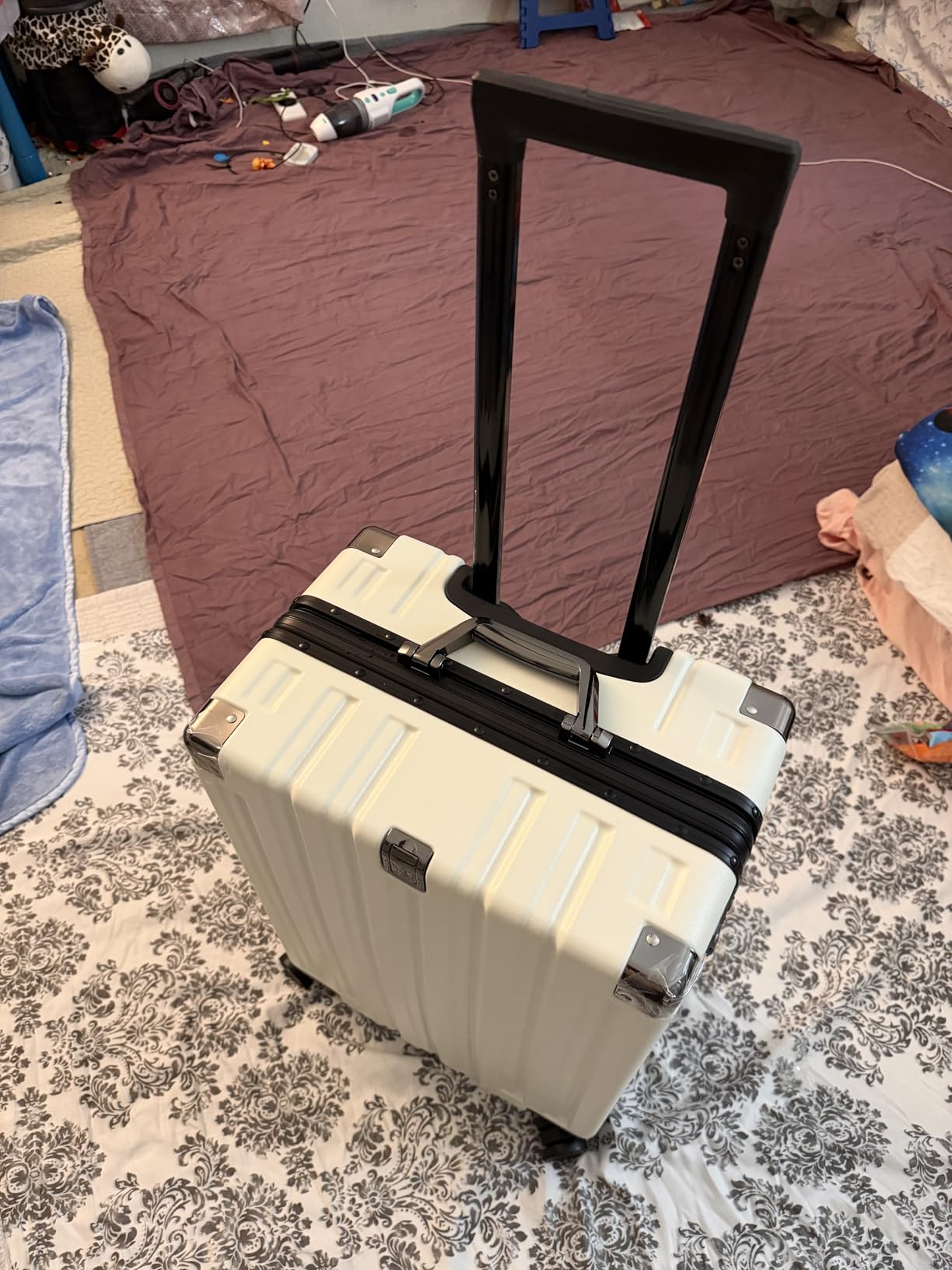 Krute Zipperless Carry On Luggage with Wheels 20 inch Hardshell Suitcase | 22*14*9 Airline Approved 100% PC Aluminum Frame Luggage with Spinner Wheels customer photo 1