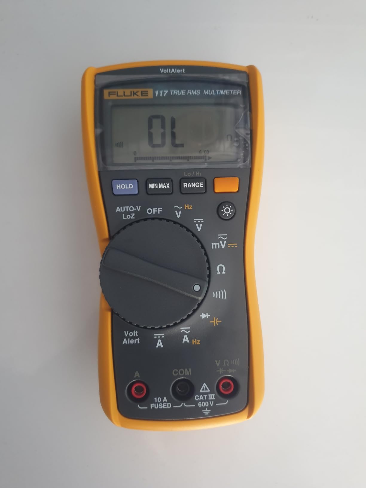 Fluke 117 Digital Multimeter, Non-Contact AC Voltage Detection, Measures Resistance/Continuity/Frequency/Capacitance/Min Max Average, Automatic AC/DC Selection, Low Impedance Mode | Non-Contact AC Voltage Detection, Measures Resistance/Continuity/Frequency/Capacitance, Min Max Average customer photo 1
