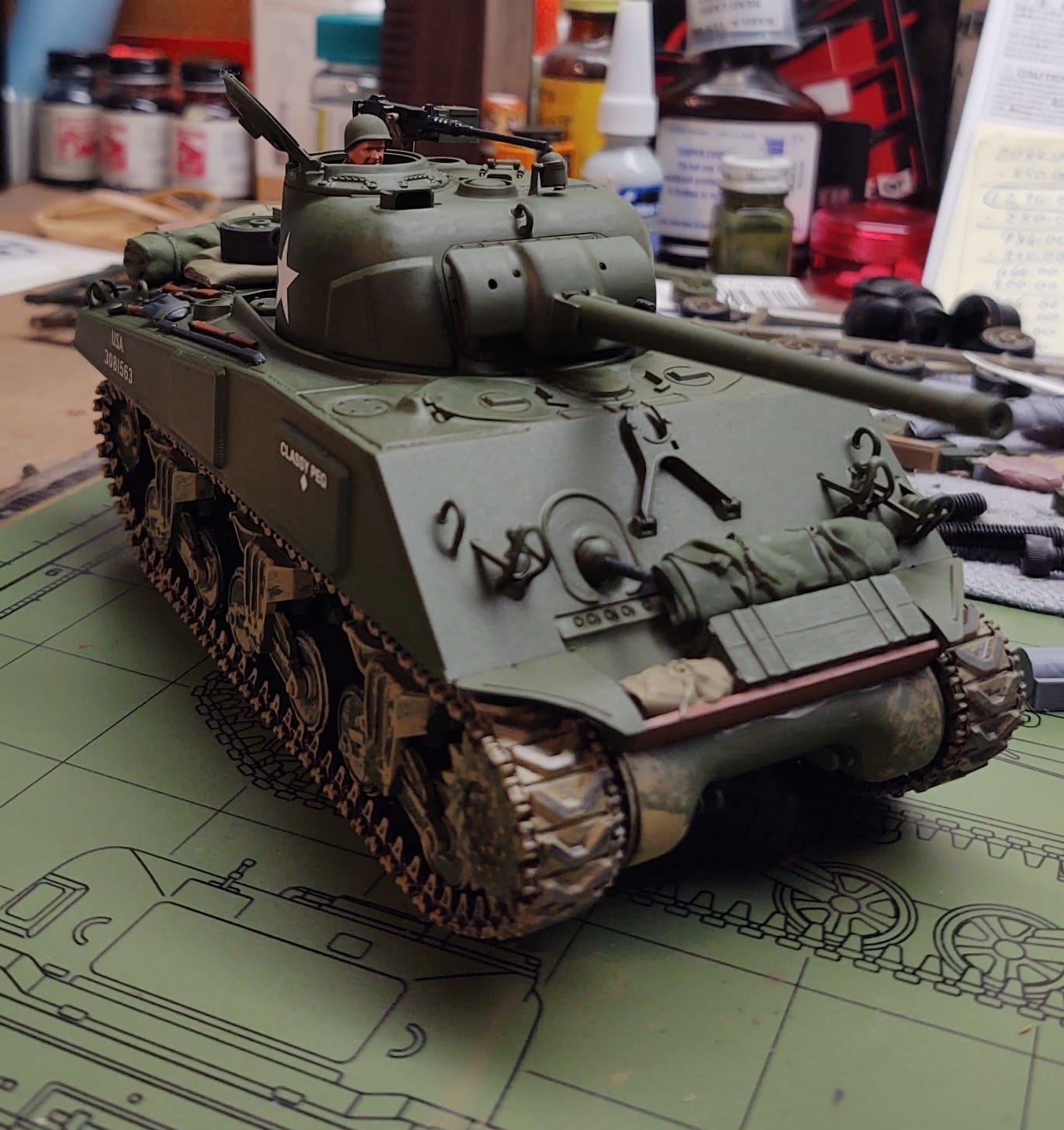 Tamiya 35190 1/35 U.S. Medium Tank M4 Sherman Plastic Model Kit customer photo 2