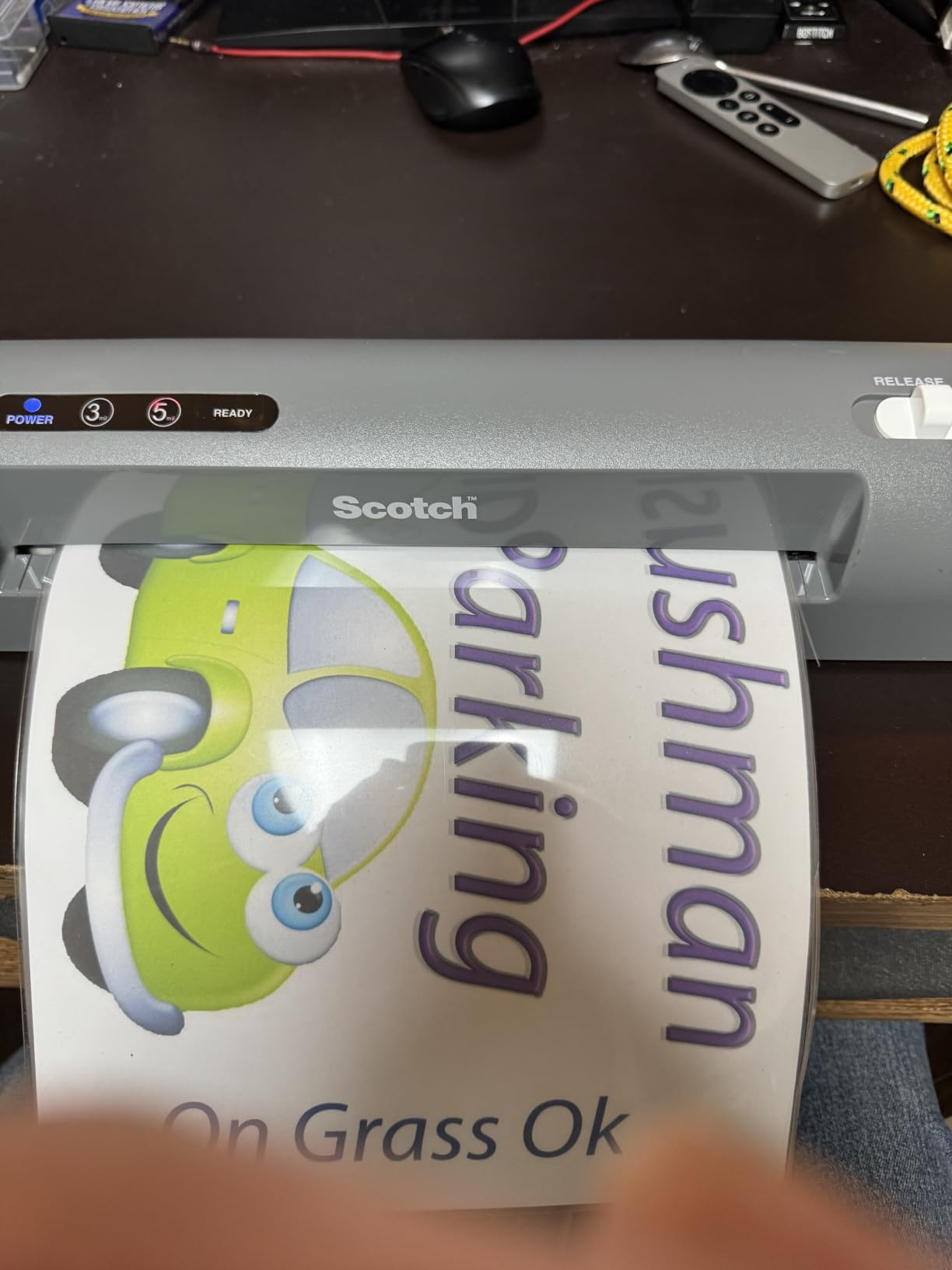 Scotch Thermal Laminator, 2 Roller System for a Professional Finish, Use for Home, Office or School, Suitable for use with Photos (TL901X) customer photo 1