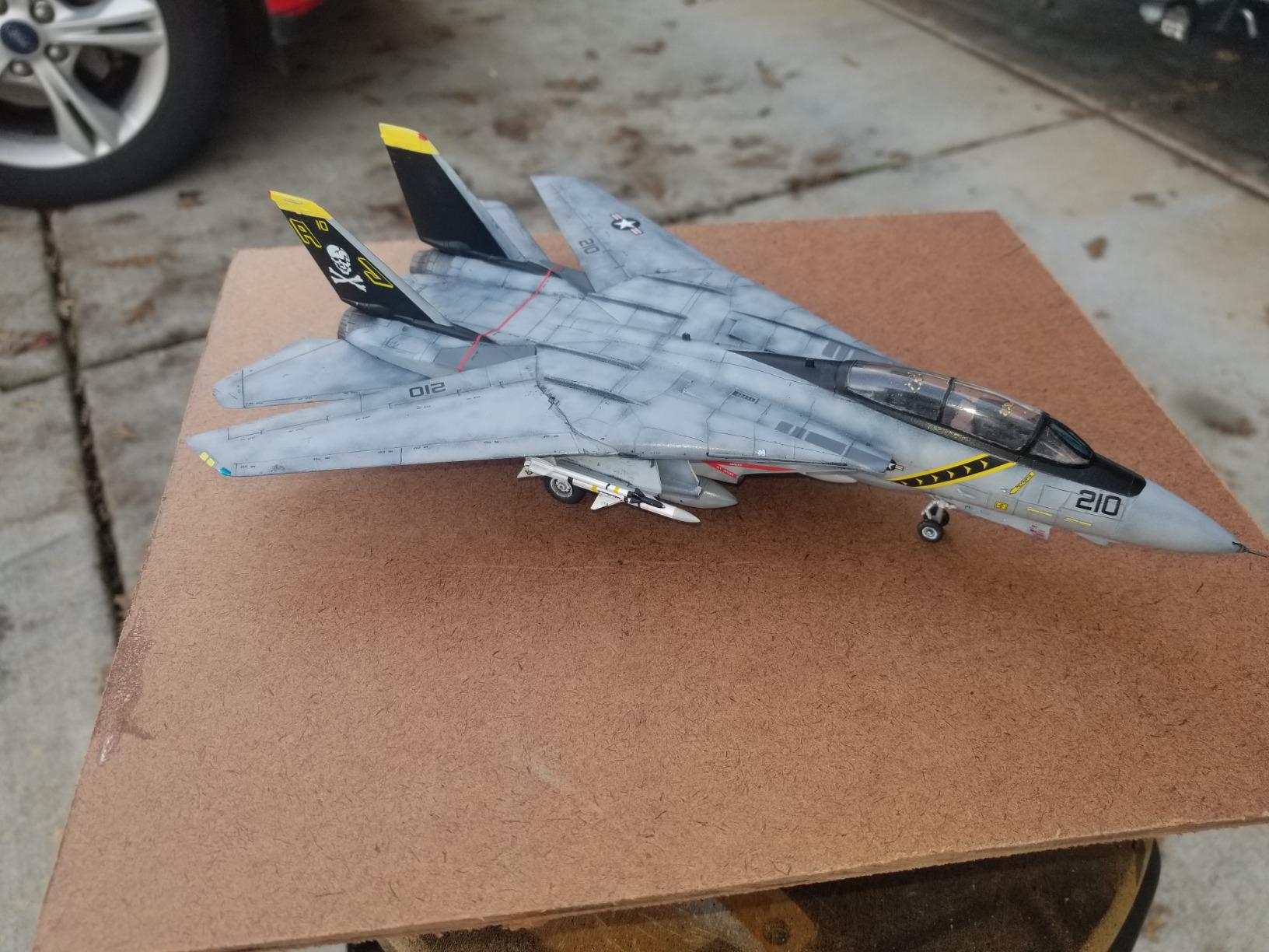 Hasegawa 1:72 Scale F-14A Tomcat High Model Kit customer photo 1
