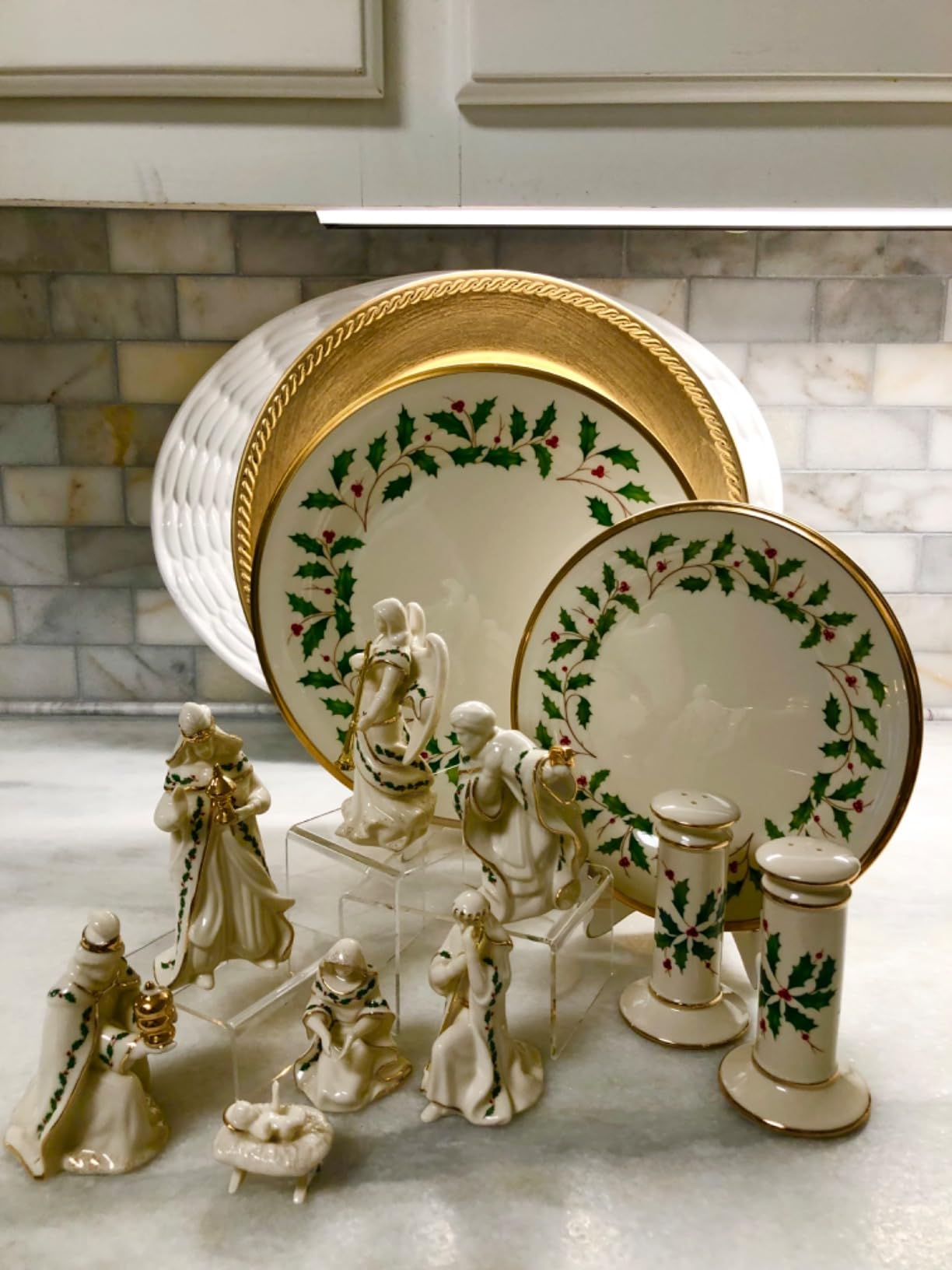 Lenox Holiday Christmas 7-Piece Mini Nativity Set | Ivory Porcelain with 24k Gold Accents | 4 inch height each customer photo 1
