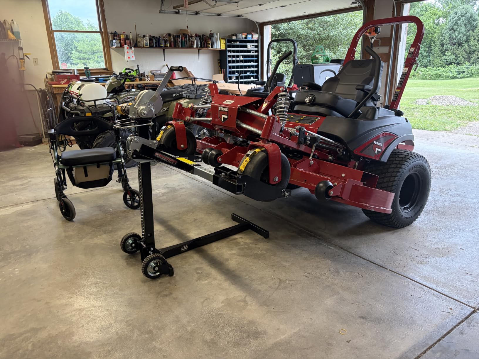 MoJack MJ-PRO 00145 Commercial ZTR & Rider Mower Lift Jack, 750lb Capacity customer photo 2