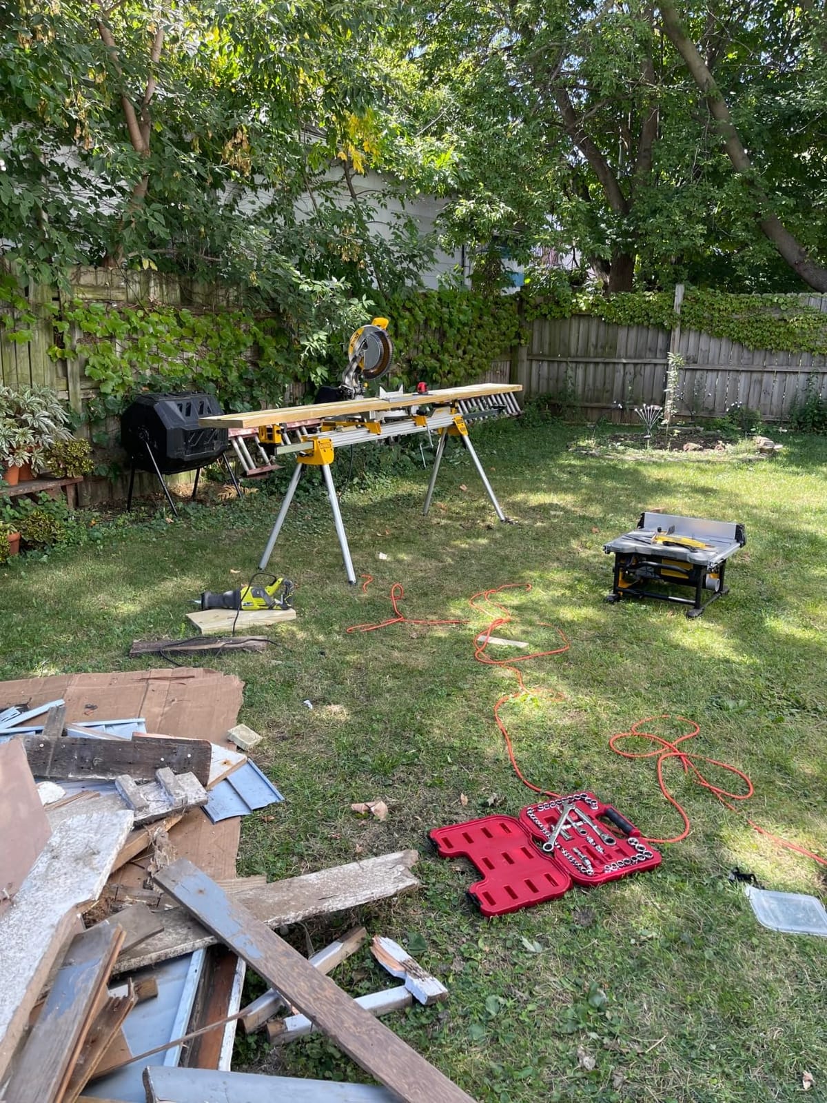 DEWALT Miter Saw Stand, Heavy Duty (DWX723) customer photo 1
