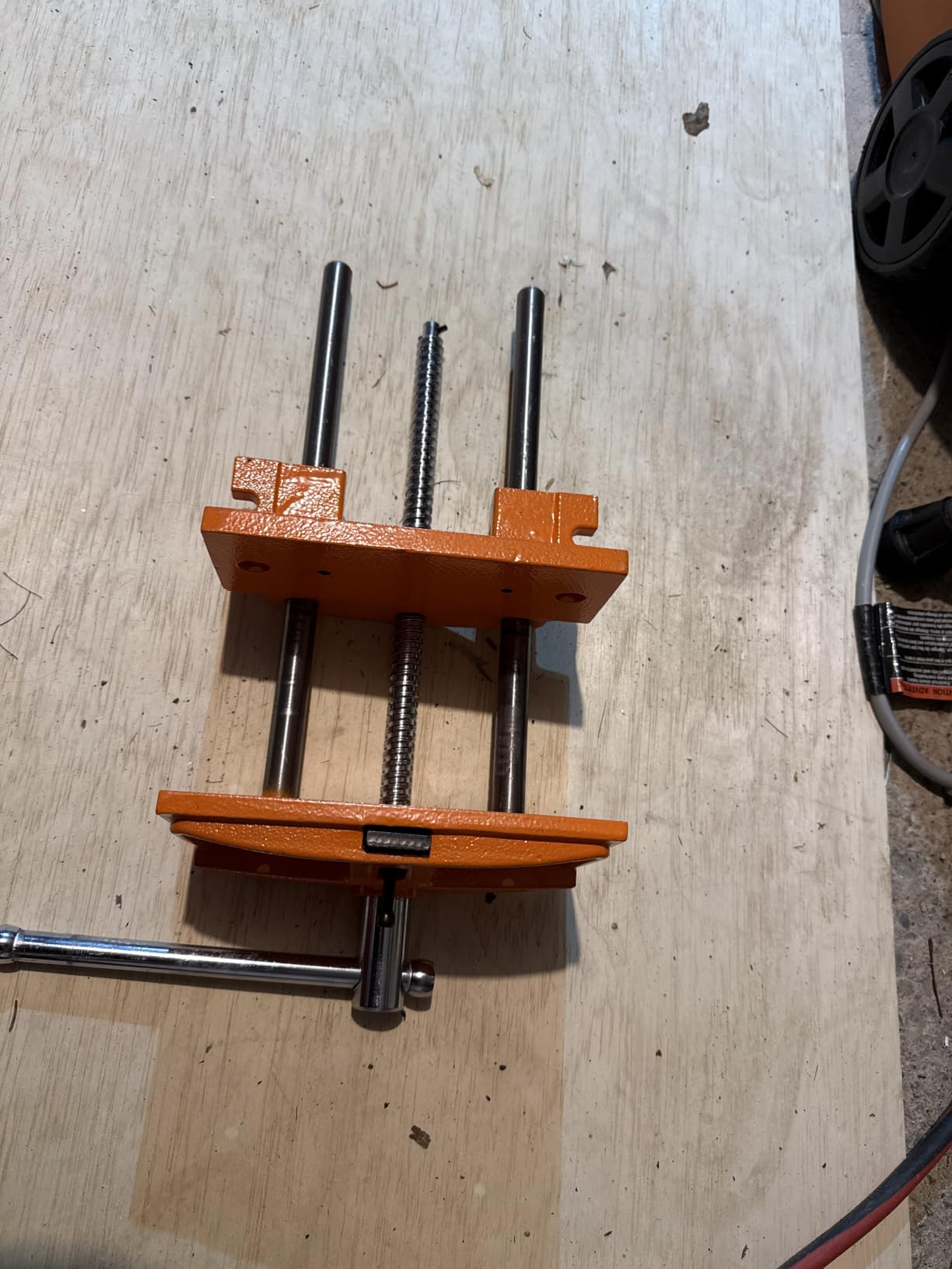 Pony Jorgensen 27091 Medium Duty Woodworker's Vise, 9-Inch By 7-Inch customer photo 1