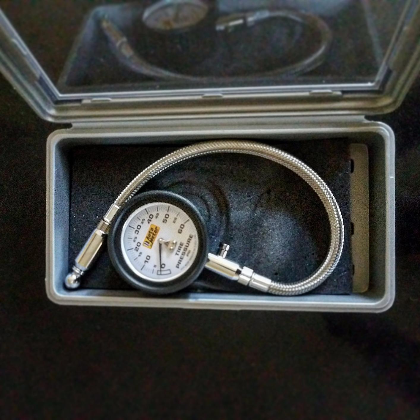 Auto Meter 2160 Tire Pressure Gauge,White customer photo 2