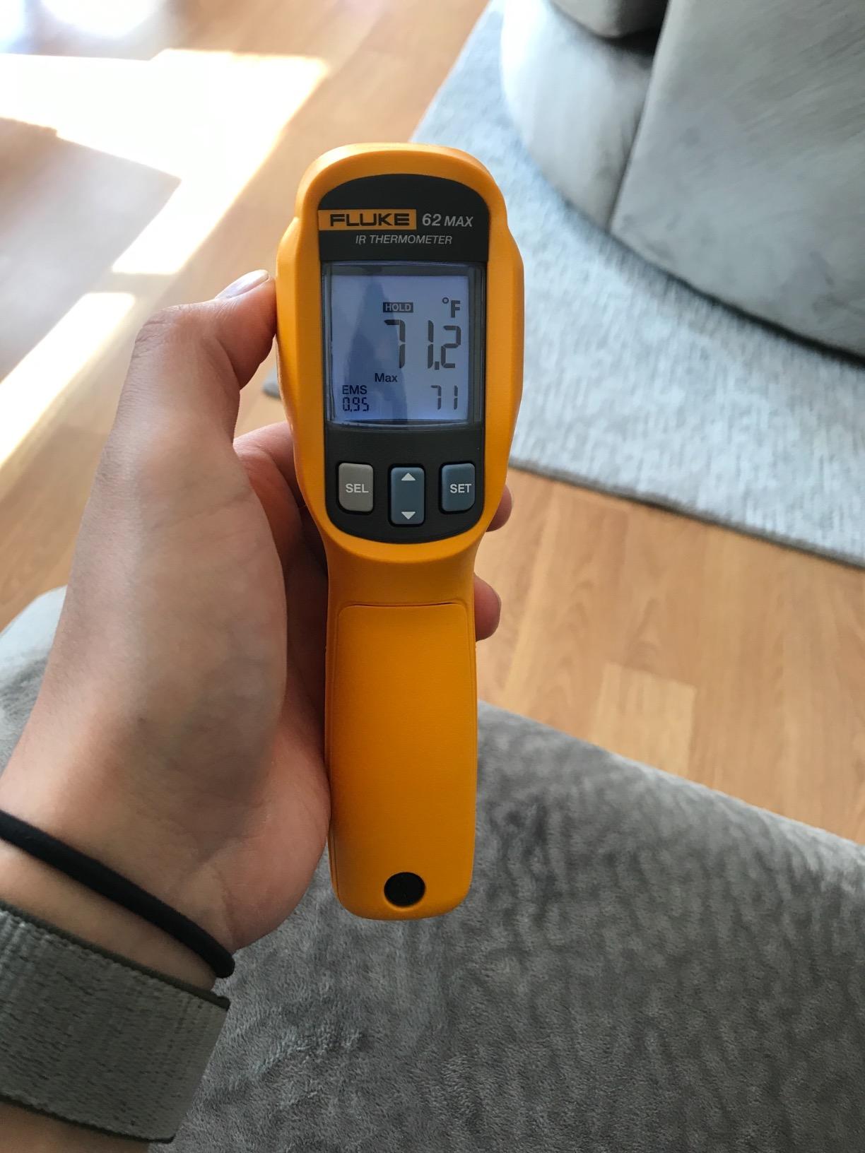 Fluke 62 Max Industrial Infrared Thermometer, -22 to +932 Degree F Range, Single Laser Targeting, 10:1 Distance to Spot Ratio, IP54 Rating, Includes 3 Year Warranty (Not for Human Temp) customer photo 1