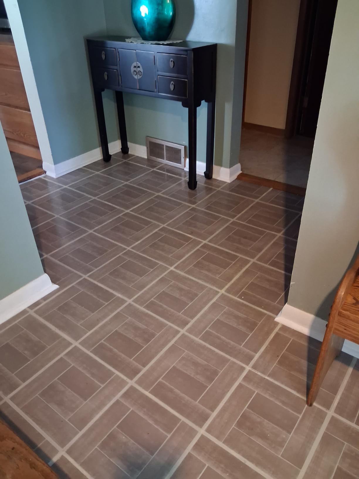 Nexus Self Adhesive 12-Inch Vinyl Floor Tiles, 20 Tiles, 12 x 12 in customer photo 1