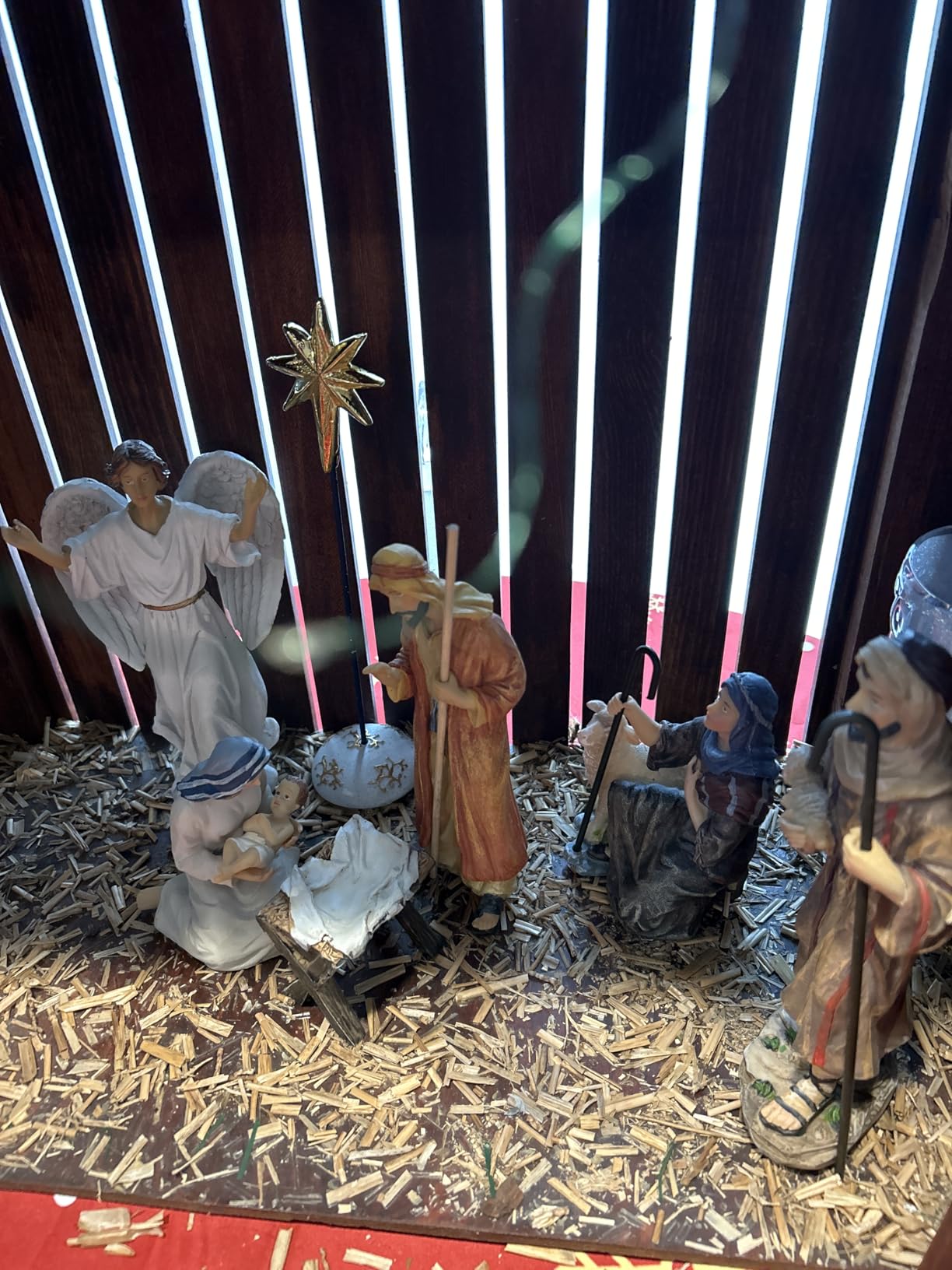 Three Kings Gifts 11-Piece Real Gold Christmas Nativity Scene Set, 7-Inch Scale Polystone Holy Family, Magi Wise Men, Angel, and Shepherds customer photo 1