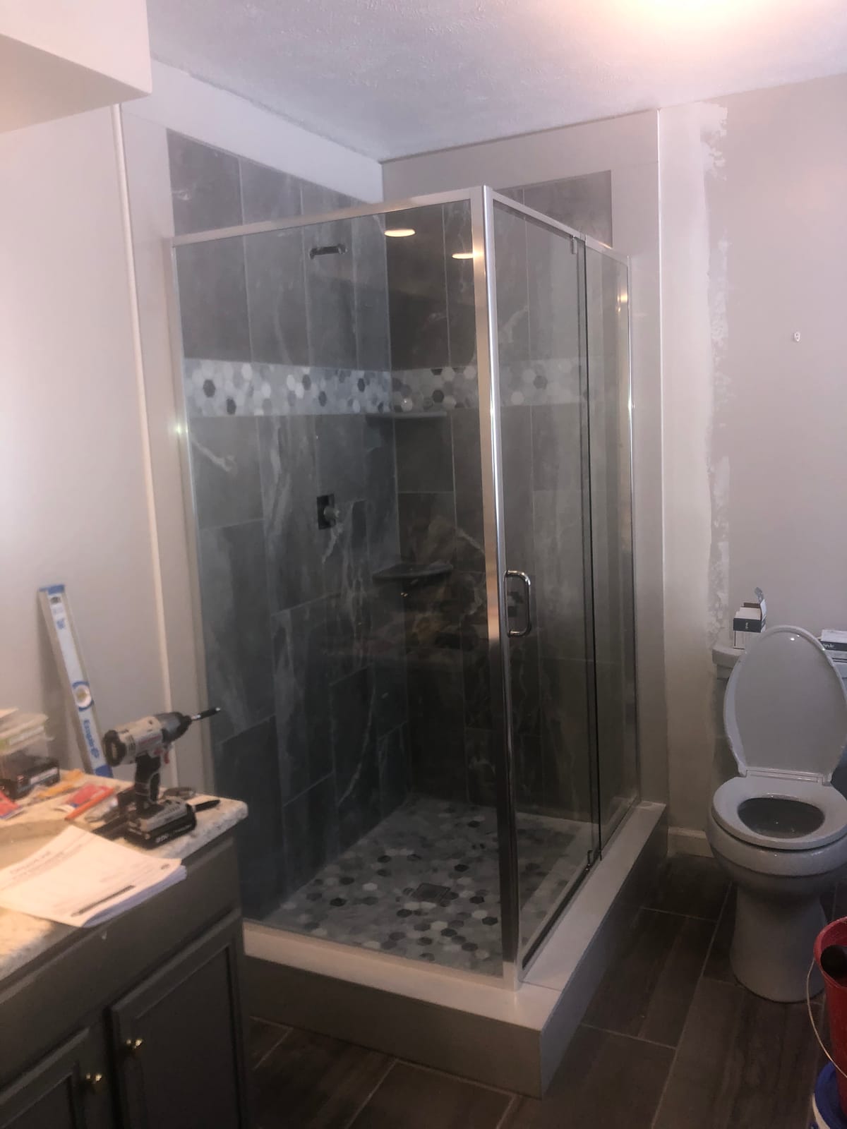 DreamLine Flex 32 in. D x 32 in. W x 74 3/4 in. H Semi-Frameless Pivot Shower Enclosure in Chrome with Corner Drain White Base, DL-6714-01CL customer photo 1