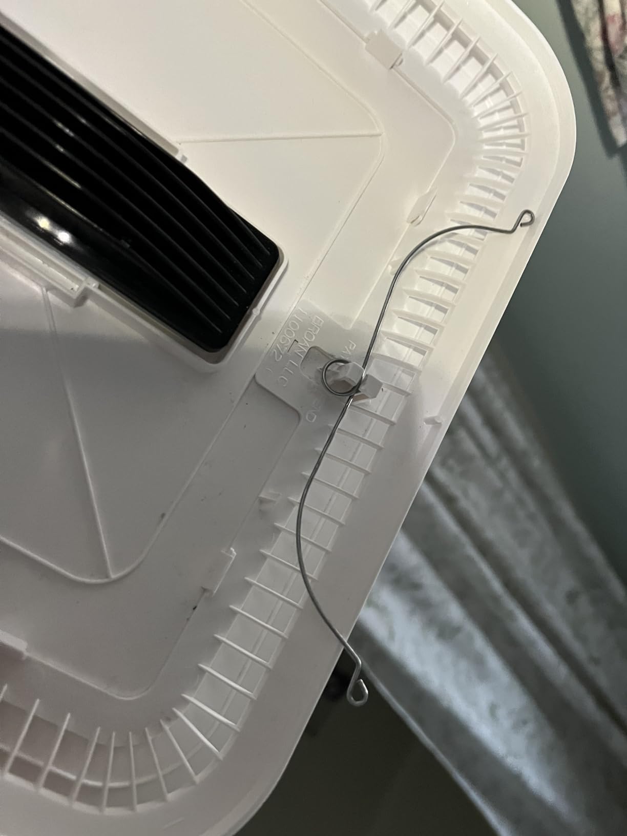 Broan-NuTone Bathroom Exhaust Fan – Retrofit Design Replaces Existing Fan Without Attic Access, Quiet 1.0 Sones, 110 CFM, Powerful Ventilation with 4 Selectable CCT Light Settings for a Modern Look customer photo 1
