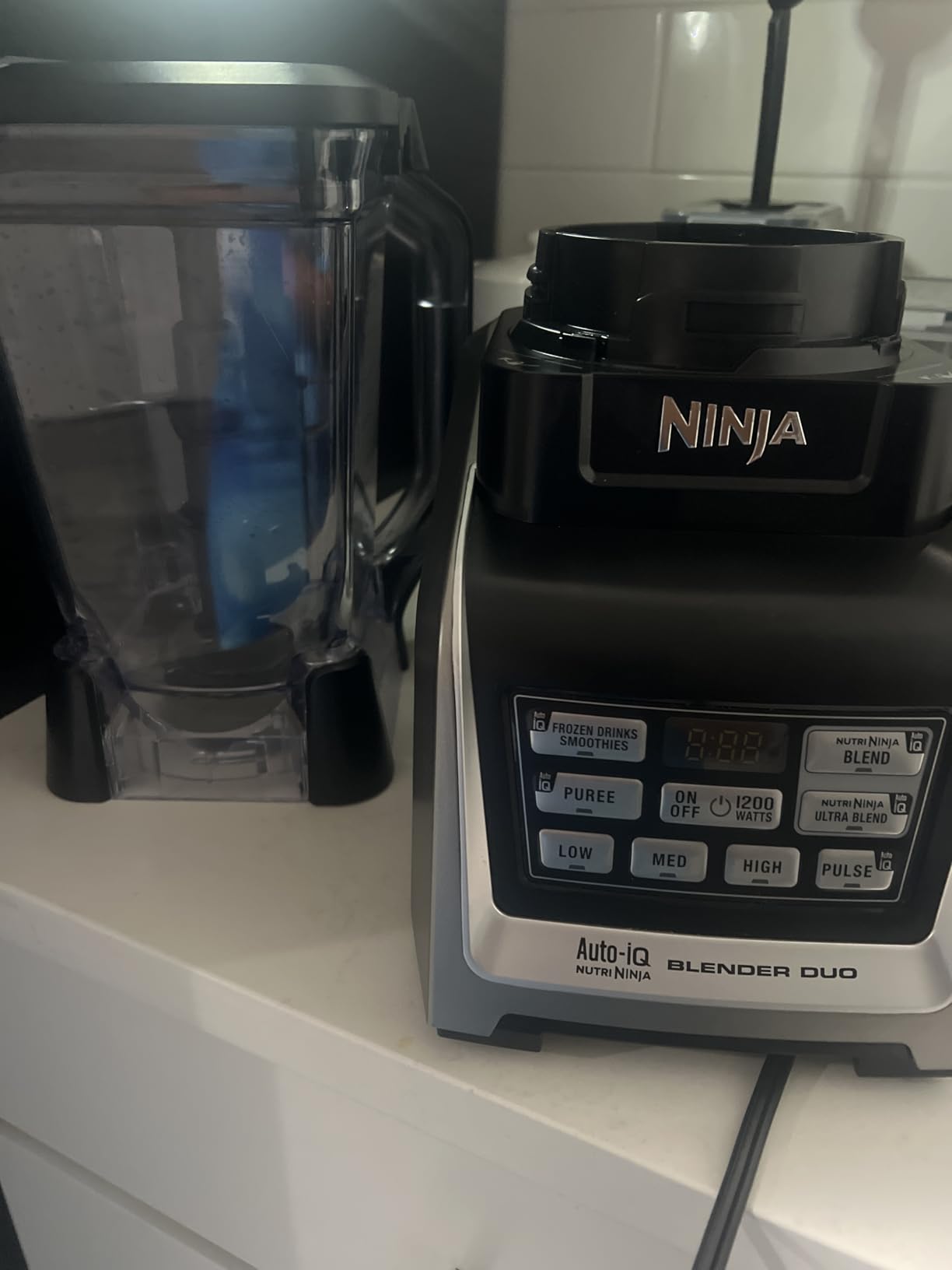 Ninja Nutri Personal & Countertop Blender, 1200W Auto-iQ, Black, BL642 customer photo 2