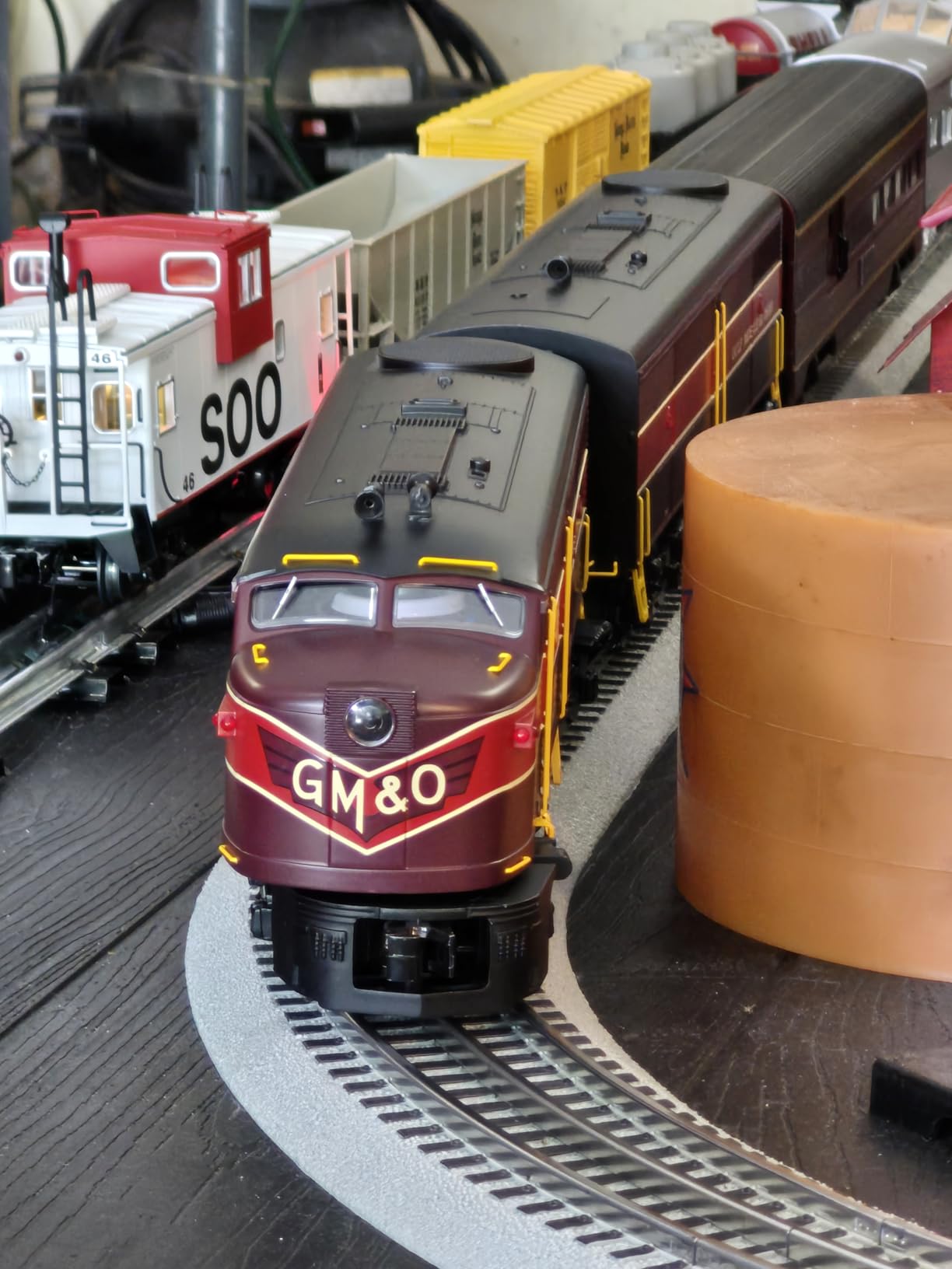 Bachmann Industries Powered Fa-1 / Dummy Fb-1 Scale Diesel Set Gulf Mobile & Ohio 728 (A) B4 (B) O Scale Train customer photo 1