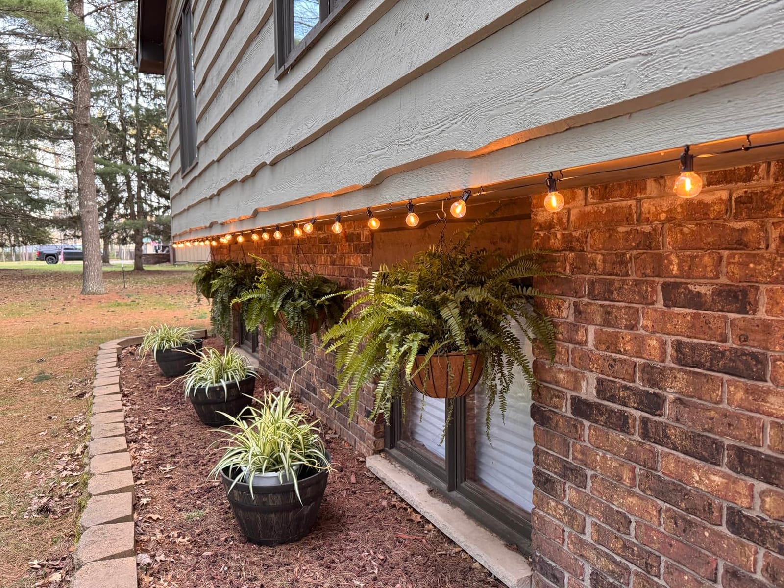 Brightown Outdoor String Lights, 35FT with 30 Bulbs, Waterproof Connectable customer photo 2