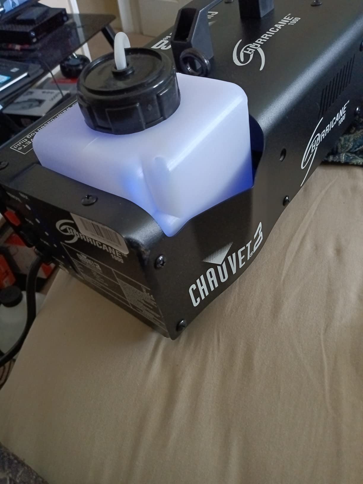 CHAUVET DJ Hurricane 1000 Compact Fog Machine with wireless Remote customer photo 1