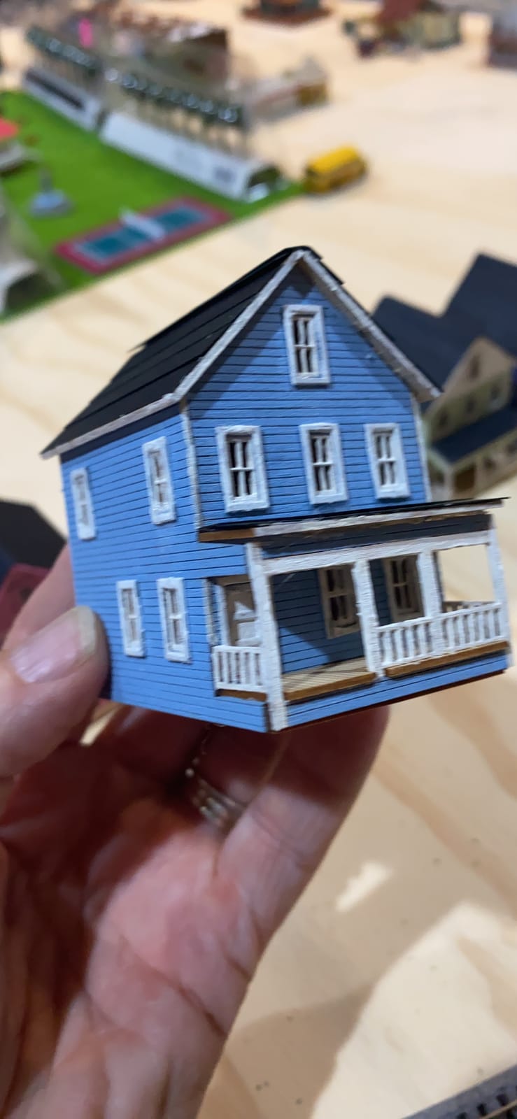 N Scale 20th Avenue Two Story House Building Kit customer photo 1
