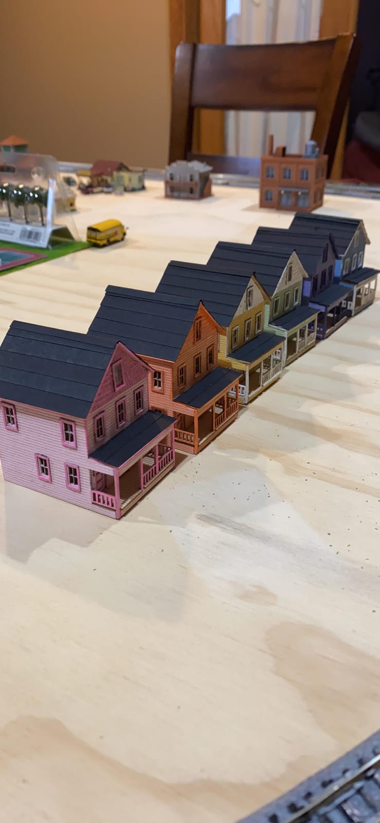 N Scale 20th Avenue Two Story House Building Kit customer photo 2