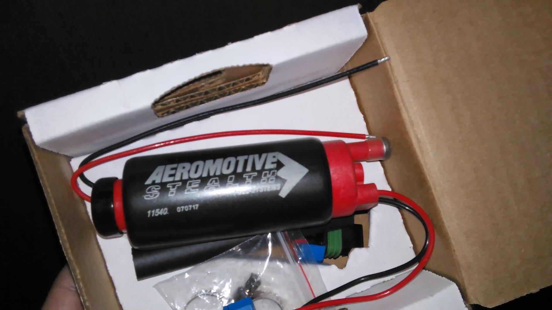 Aeromotive 340 LPH In-Tank Fuel Pump - 12V Electric High-Flow EFI - 11540 | Fuel Pump for Carbureted or EFI Car Engines, Gas & E85 Compatible, Large Center Inlet, OEM 39mm Body customer photo 1