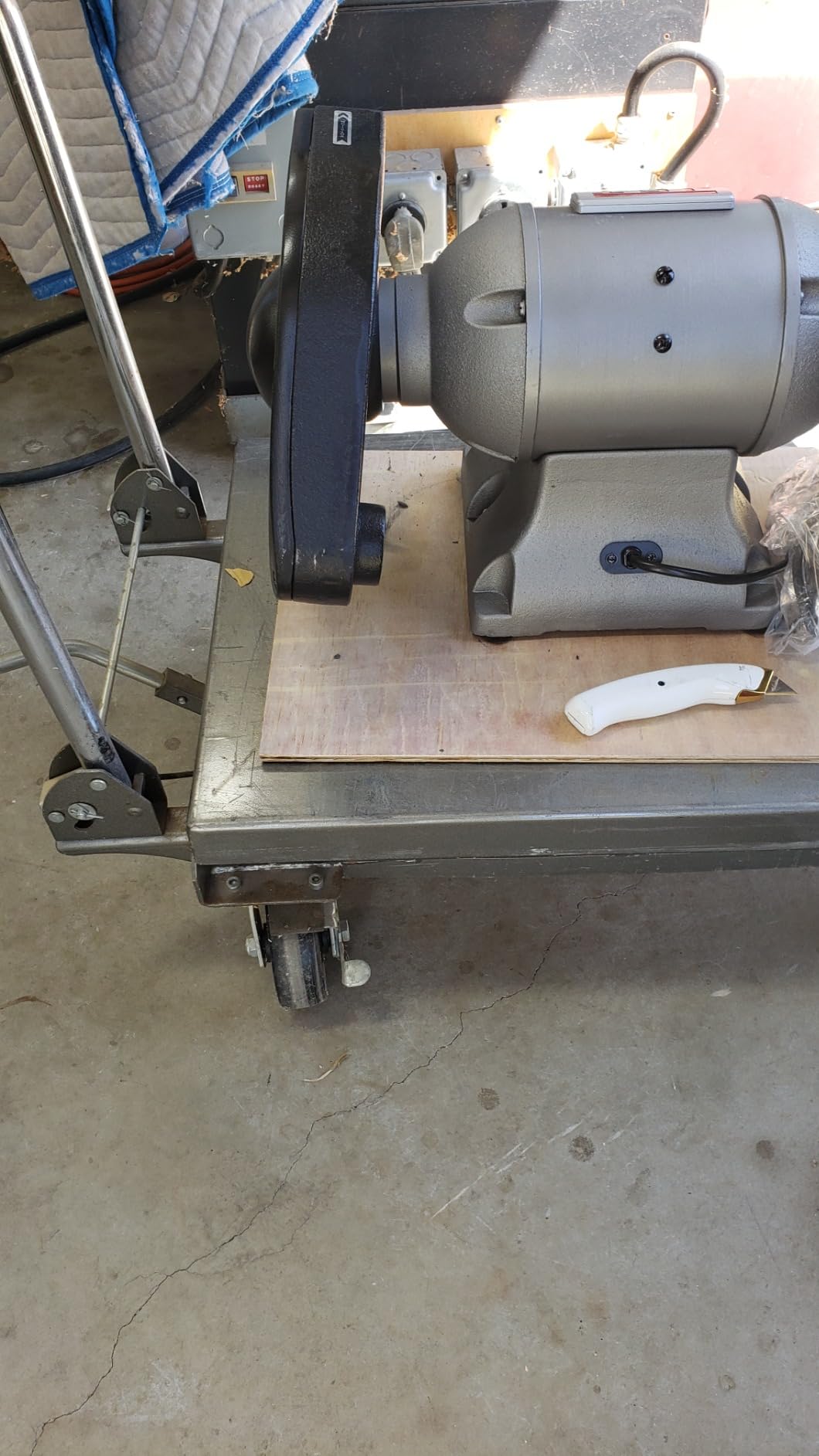 JET 10-Inch Industrial Bench Grinder, 1800 RPM, 1-1/2 HP, 115V 1Ph (Model IBG-10) customer photo 2