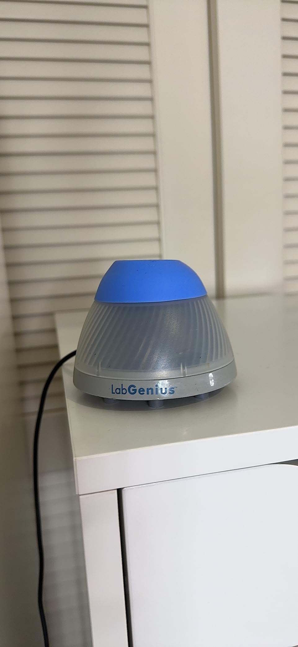 LabGenius MI0101001 Mini-Vortex Mixer, Blue(Top)/Clear(Body) customer photo 1
