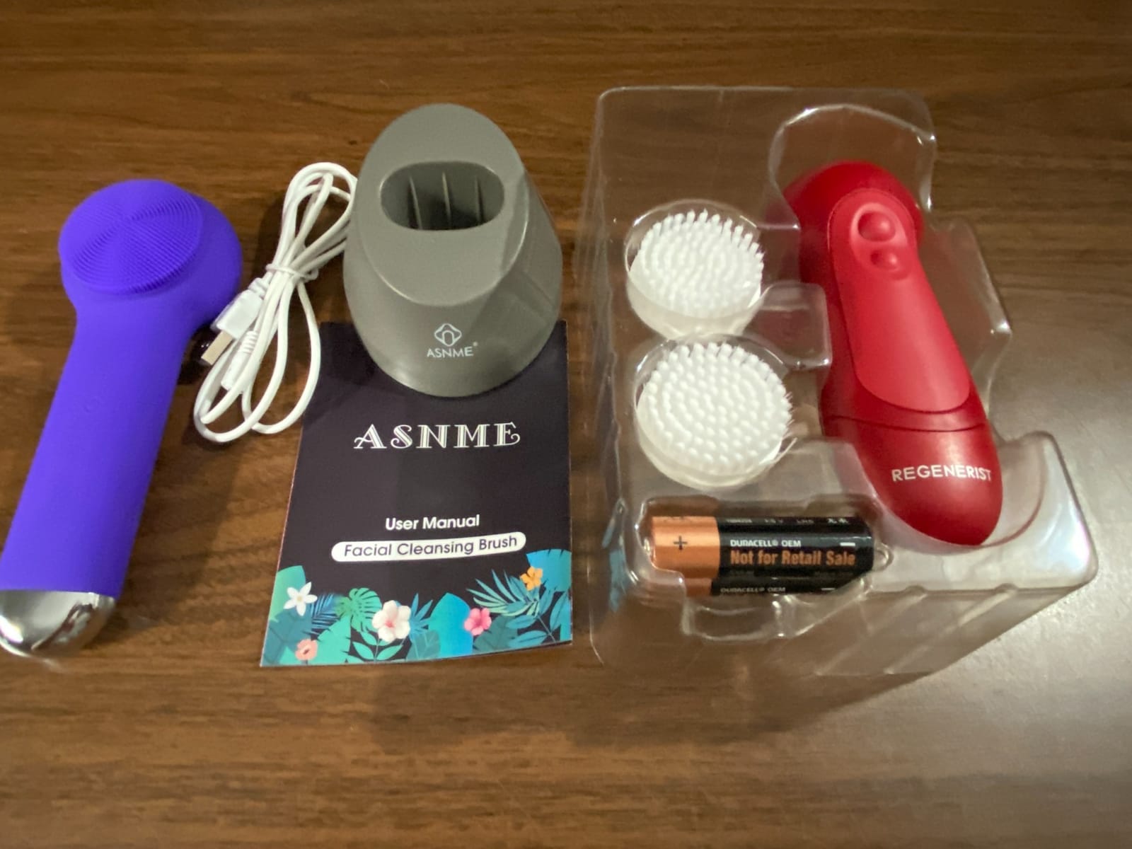 Olay Facial Cleansing Brush Regenerist, Face Exfoliator with 2 Brush Heads customer photo 1