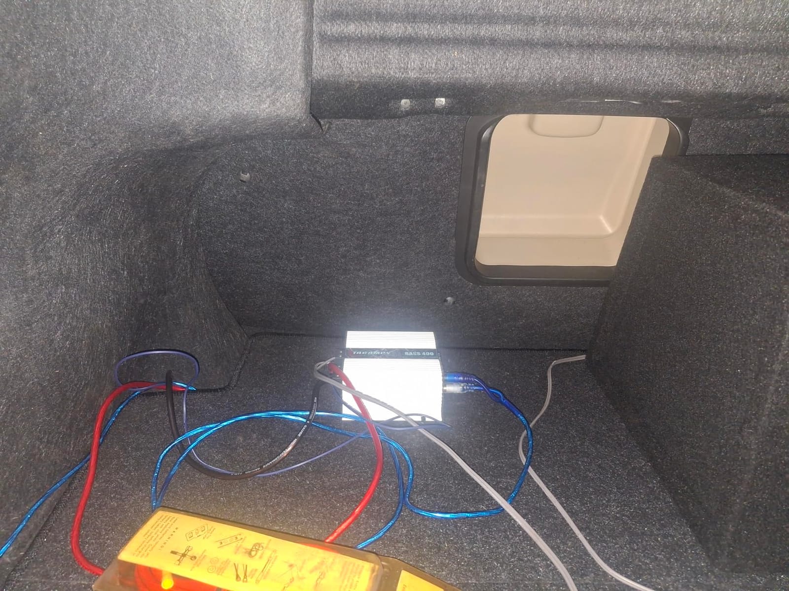 Taramps BASS 400 2 Ohms 400W RMS Monoblock Subwoofer Car Audio Amplifier customer photo 2