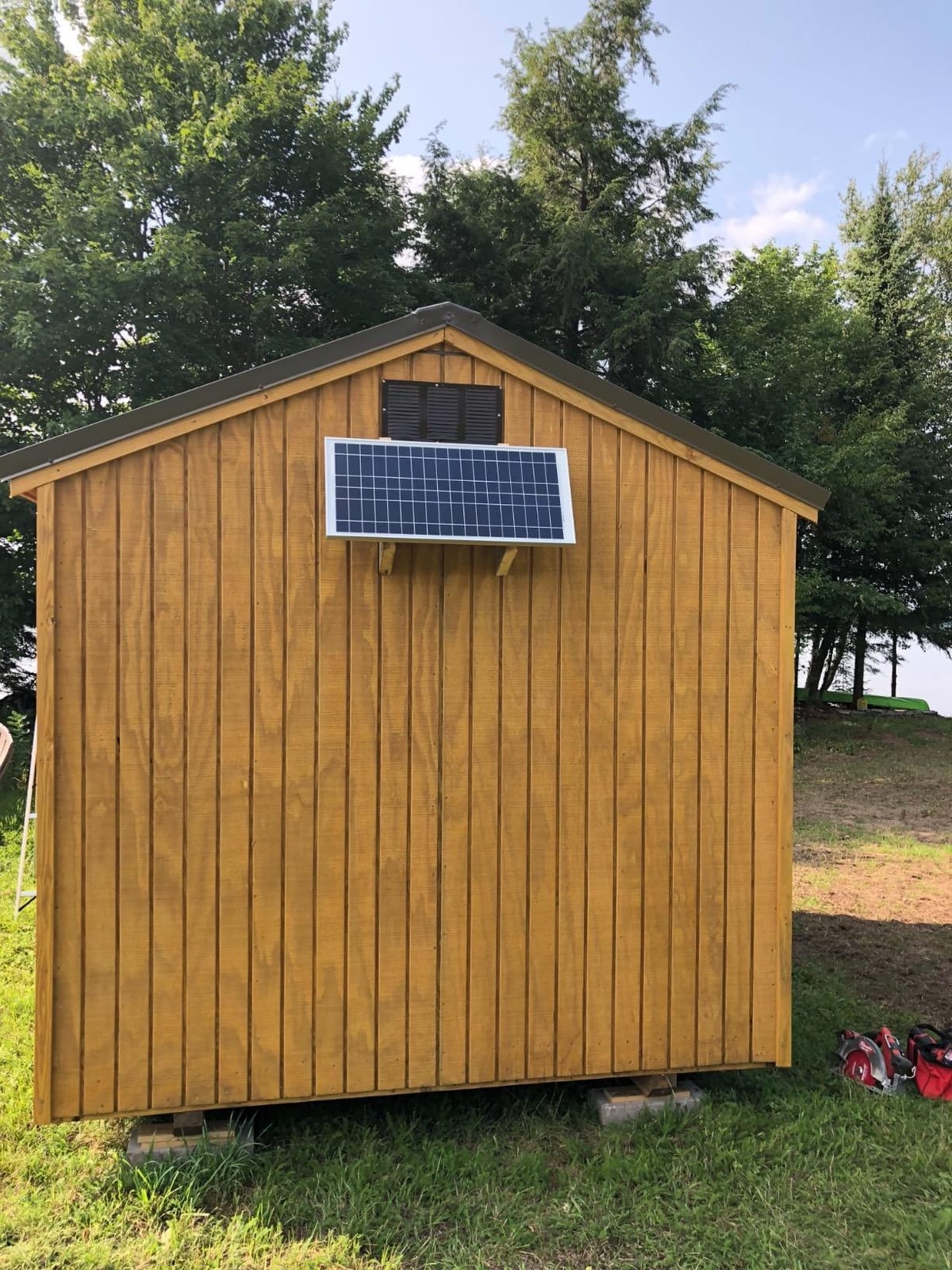 Amtrak Solar 12-Inch Solar Attic Fan, Powerful 50 Watt Fan Quietly Cools Attic, Garage, or Greenhouse & Ventilates to Protect Against Moisture customer photo 2