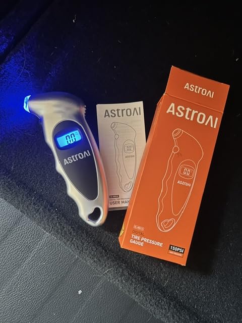AstroAI Digital Tire Pressure Gauge 150PSI, ±1PSI Accuracy for Car Truck customer photo 2