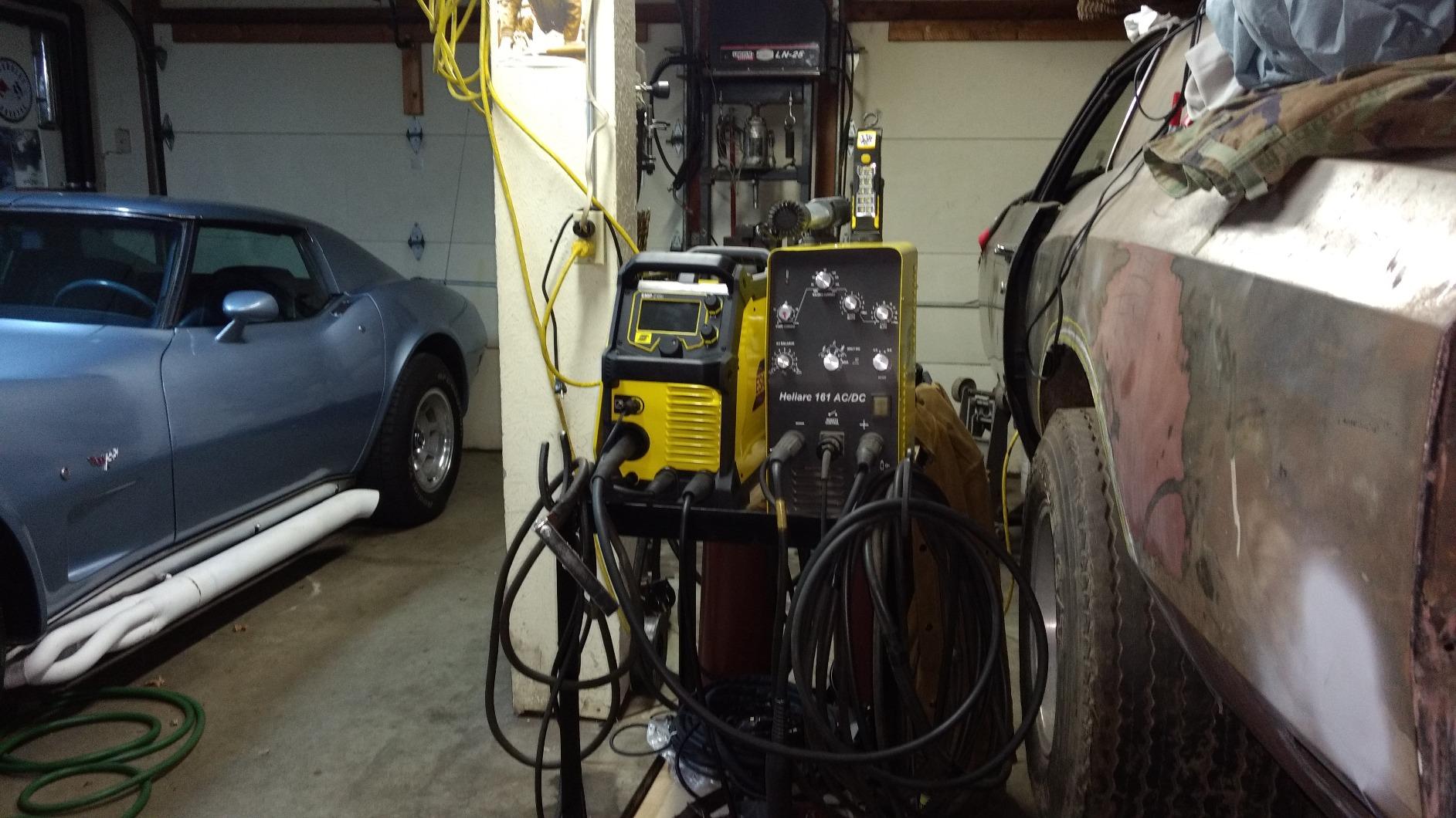 ESAB Rebel EMP 215ic Multi-Voltage MIG/Stick/TIG Welder, 120/230V, 5-240A Output customer photo 2