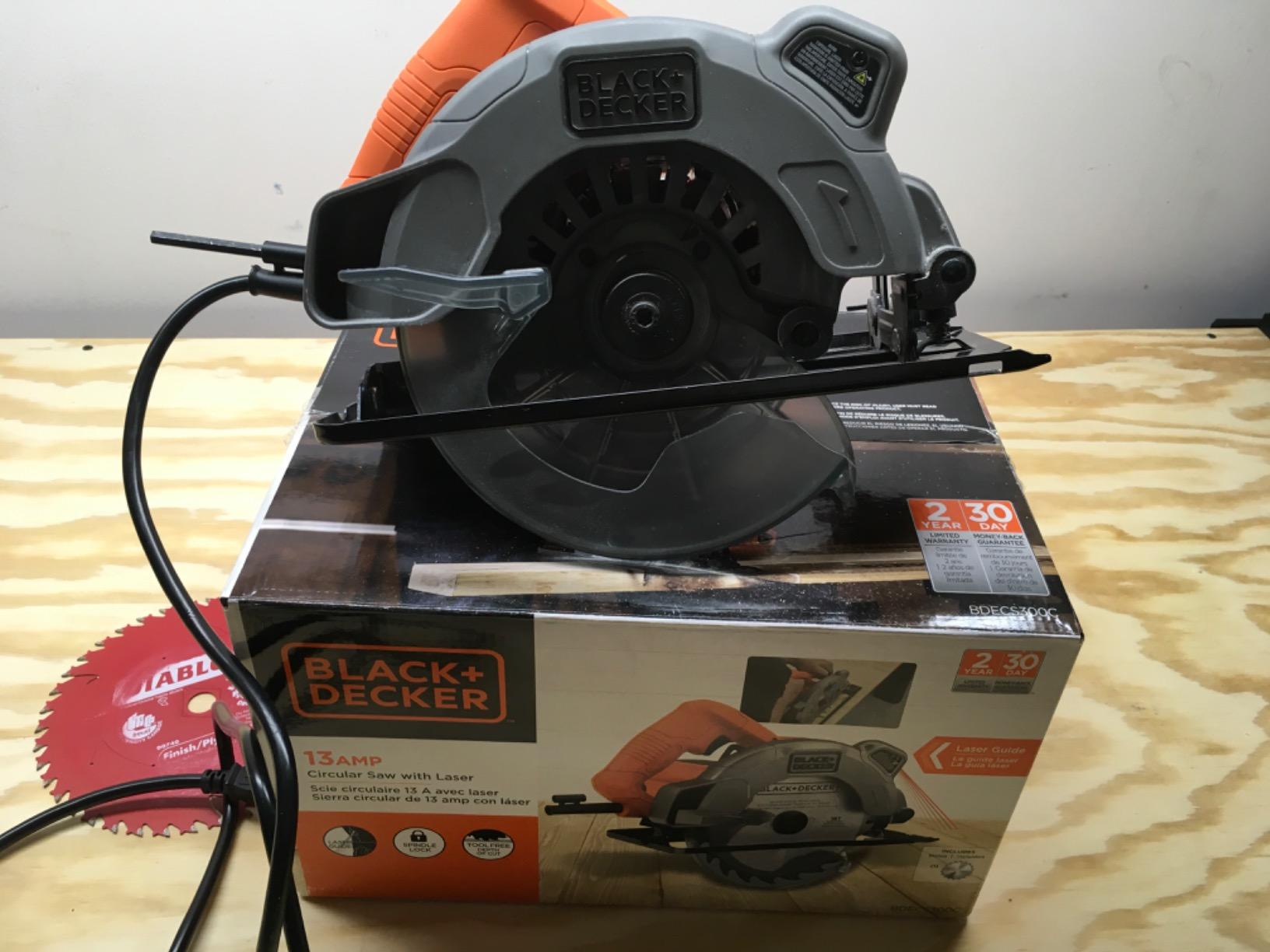 BLACK+DECKER 7-1/4-Inch Circular Saw with Laser, 13-Amp (BDECS300C) customer photo 1