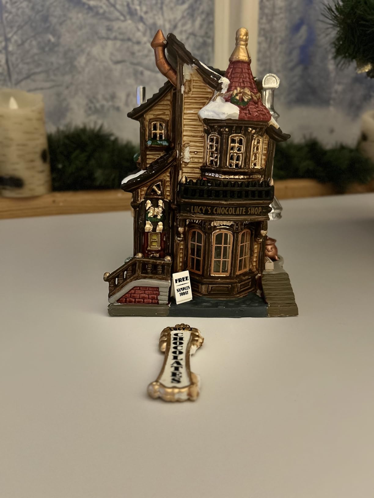 Lemax Christmas Village Lucys Chocolate Shop Battery Operated Led - 45052 customer photo 1
